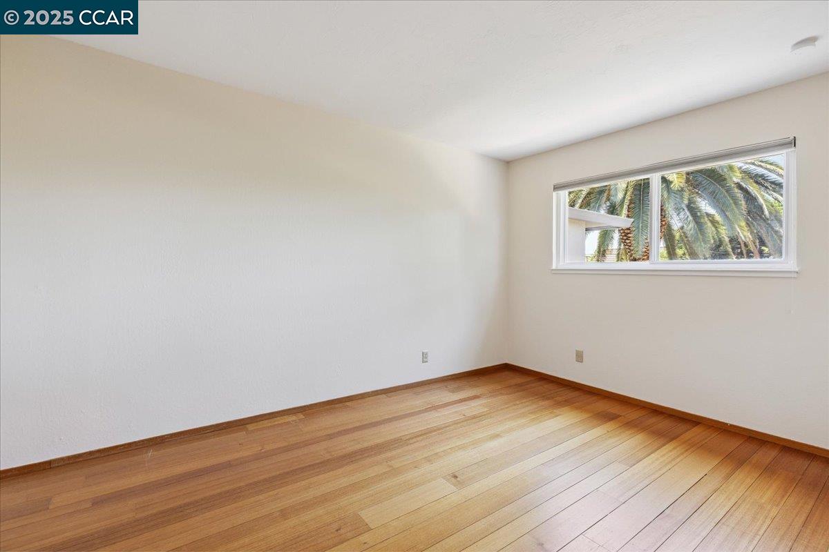 Detail Gallery Image 37 of 45 For 1759 Crescent Dr, Walnut Creek,  CA 94598 - 5 Beds | 3/1 Baths