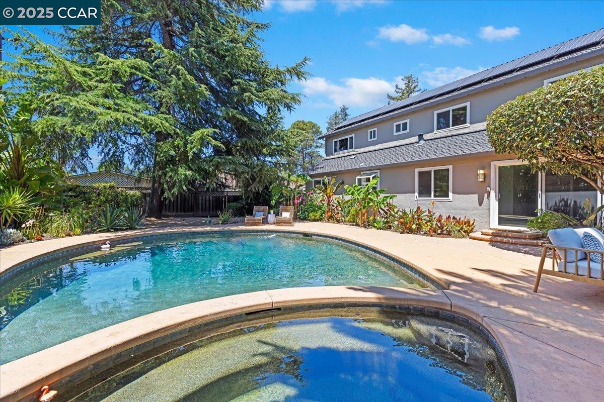 Detail Gallery Image 39 of 45 For 1759 Crescent Dr, Walnut Creek,  CA 94598 - 5 Beds | 3/1 Baths