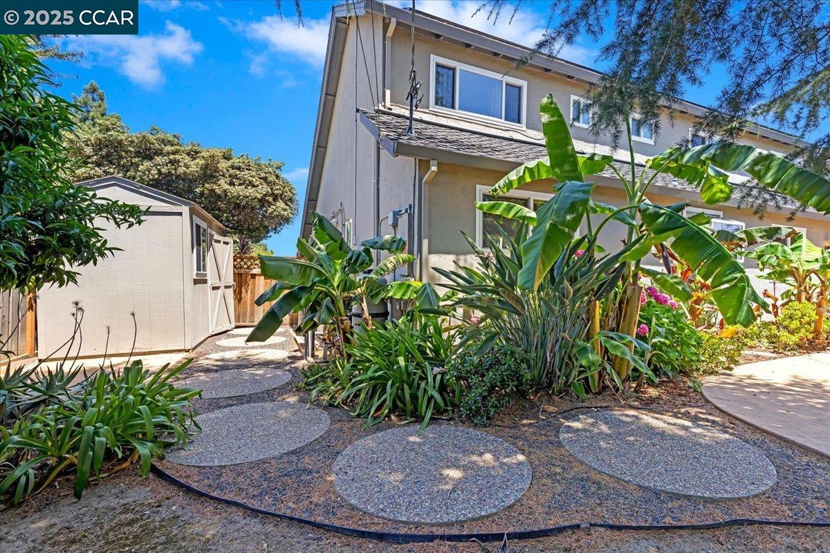 Detail Gallery Image 44 of 45 For 1759 Crescent Dr, Walnut Creek,  CA 94598 - 5 Beds | 3/1 Baths