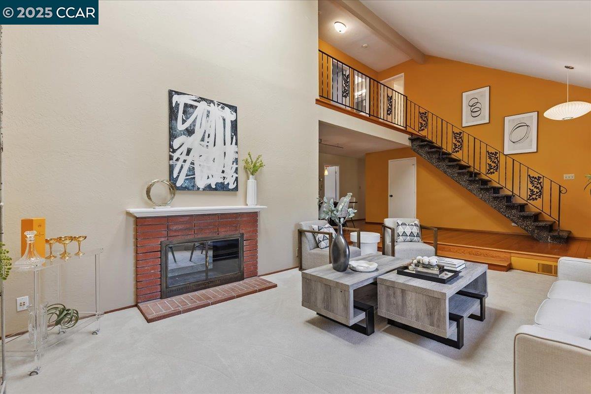 Detail Gallery Image 7 of 45 For 1759 Crescent Dr, Walnut Creek,  CA 94598 - 5 Beds | 3/1 Baths