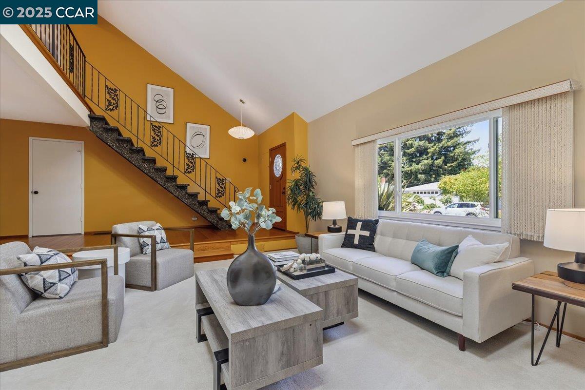 Detail Gallery Image 8 of 45 For 1759 Crescent Dr, Walnut Creek,  CA 94598 - 5 Beds | 3/1 Baths
