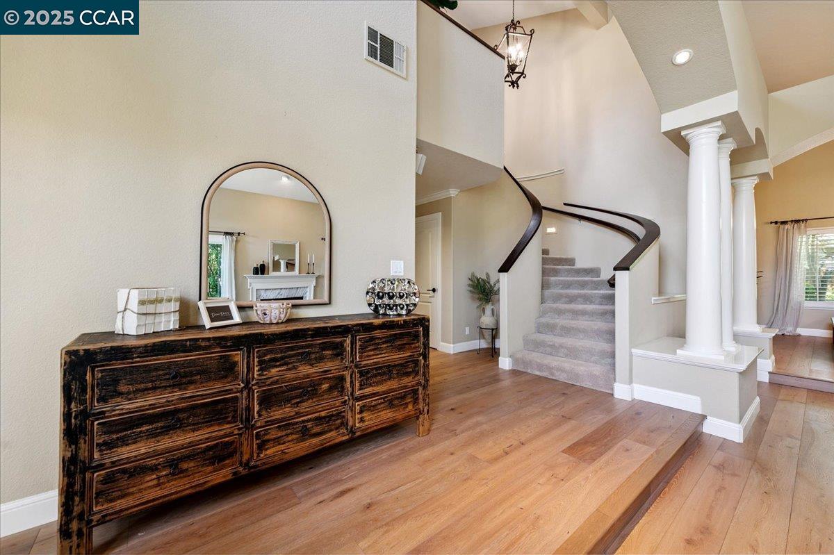 Detail Gallery Image 11 of 27 For 433 Stoneybrook Ct, Danville,  CA 94506 - 4 Beds | 3 Baths