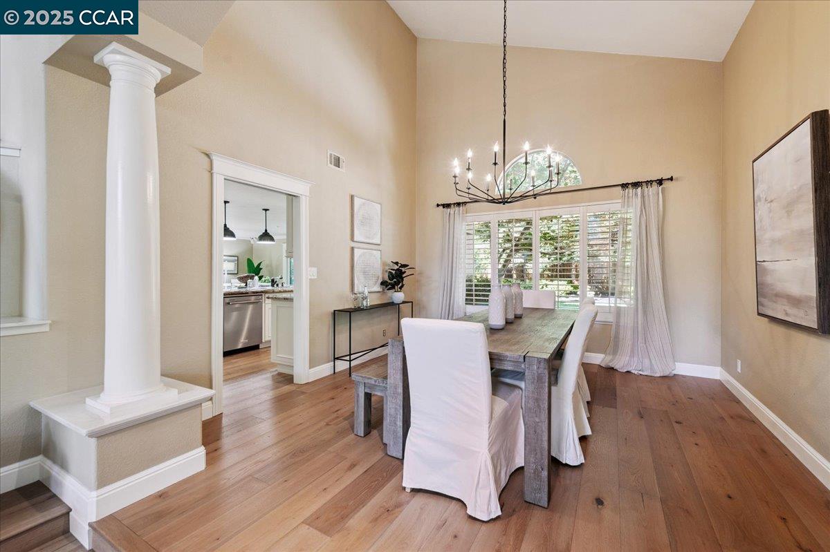 Detail Gallery Image 14 of 27 For 433 Stoneybrook Ct, Danville,  CA 94506 - 4 Beds | 3 Baths