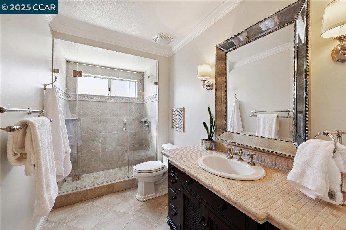 Detail Gallery Image 17 of 27 For 433 Stoneybrook Ct, Danville,  CA 94506 - 4 Beds | 3 Baths