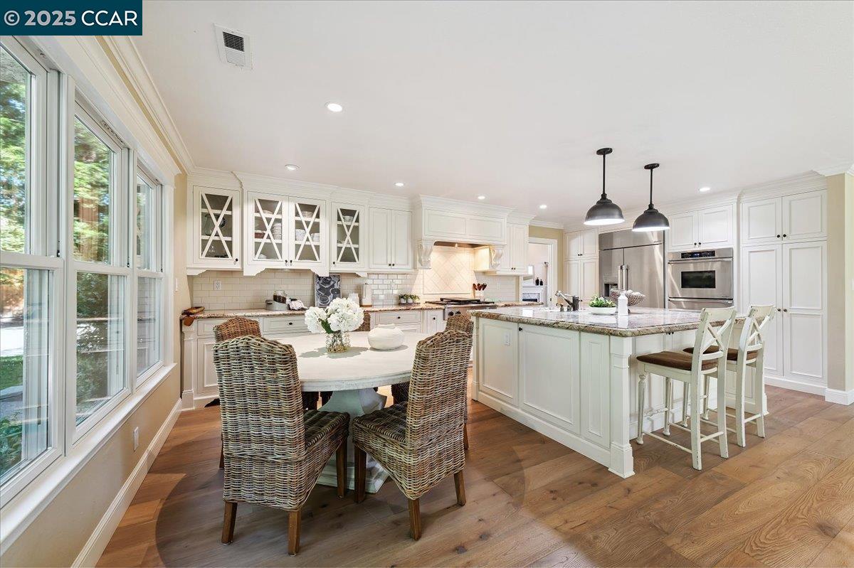 Detail Gallery Image 9 of 27 For 433 Stoneybrook Ct, Danville,  CA 94506 - 4 Beds | 3 Baths