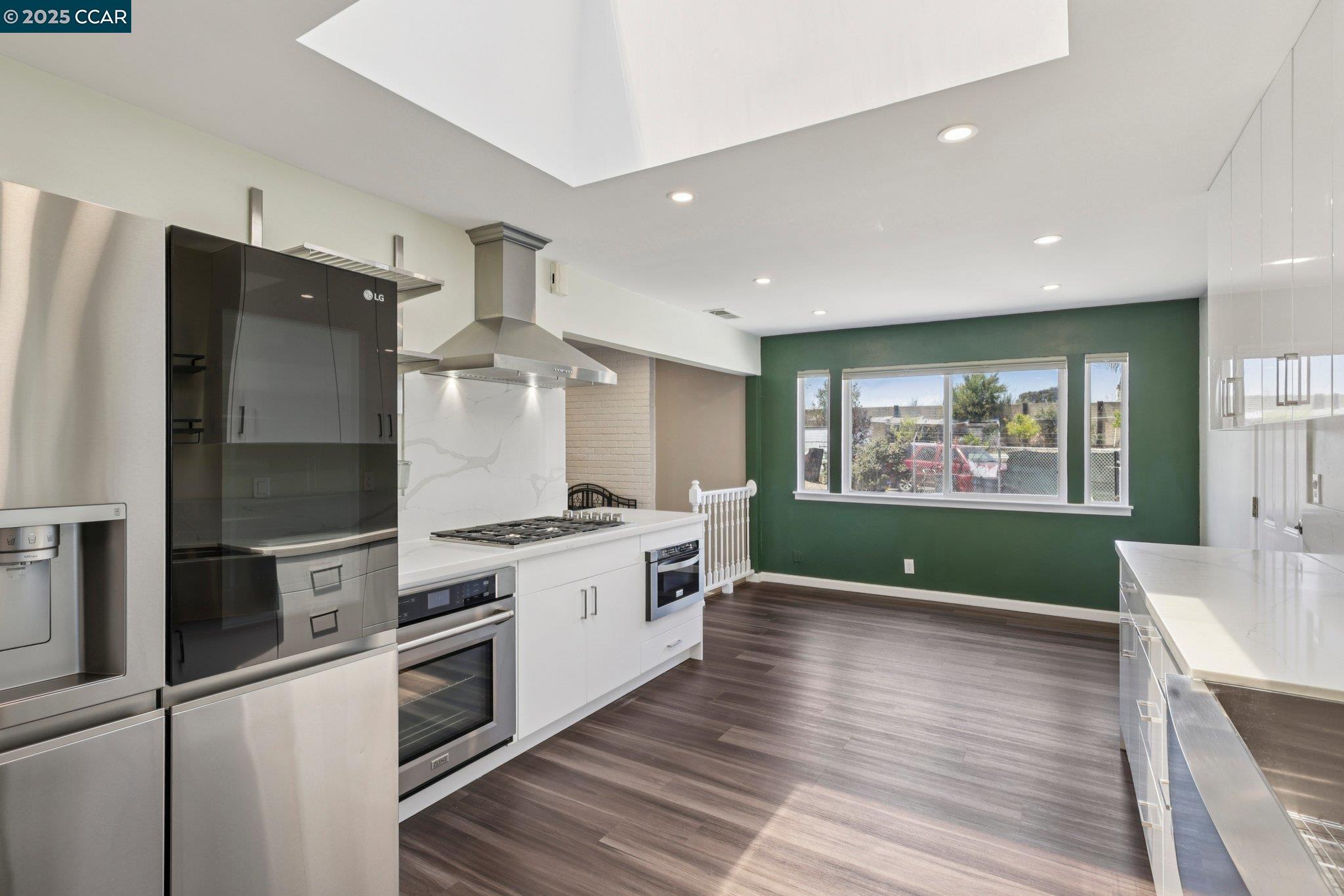 Detail Gallery Image 16 of 53 For 124 Zandra Ct, San Pablo,  CA 94806 - 5 Beds | 2 Baths