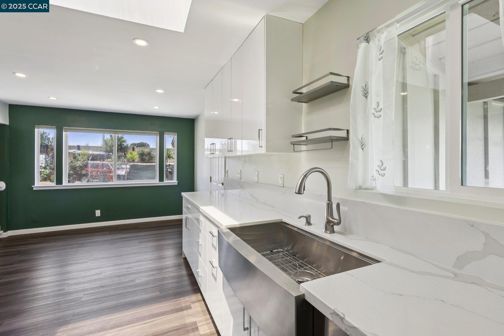 Detail Gallery Image 18 of 53 For 124 Zandra Ct, San Pablo,  CA 94806 - 5 Beds | 2 Baths