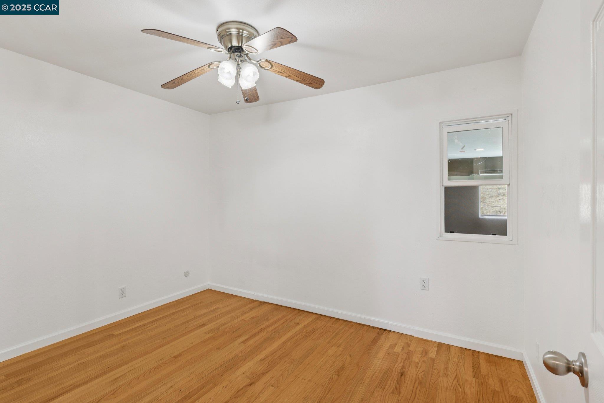 Detail Gallery Image 28 of 53 For 124 Zandra Ct, San Pablo,  CA 94806 - 5 Beds | 2 Baths
