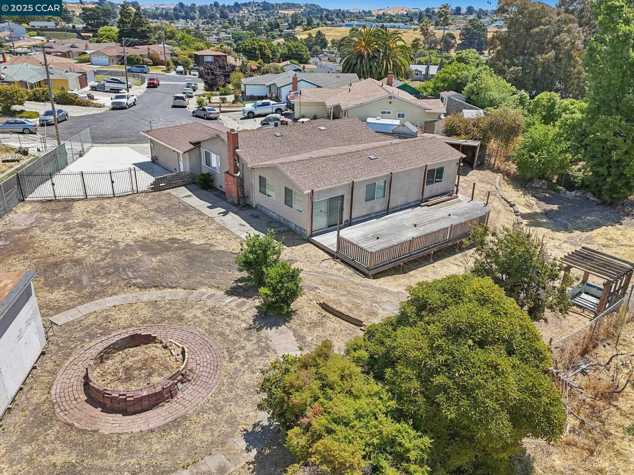 Detail Gallery Image 48 of 53 For 124 Zandra Ct, San Pablo,  CA 94806 - 5 Beds | 2 Baths