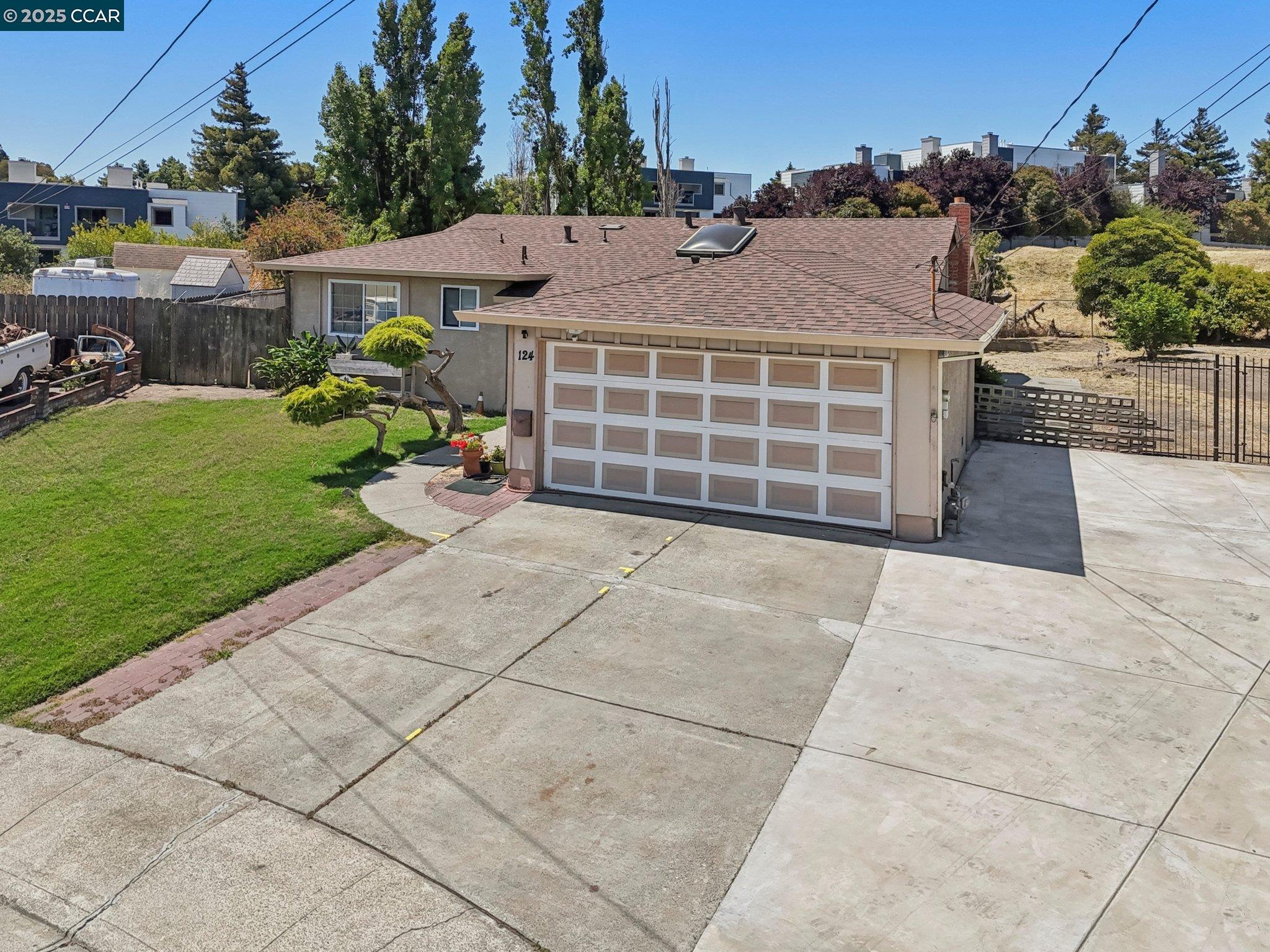 Detail Gallery Image 50 of 53 For 124 Zandra Ct, San Pablo,  CA 94806 - 5 Beds | 2 Baths