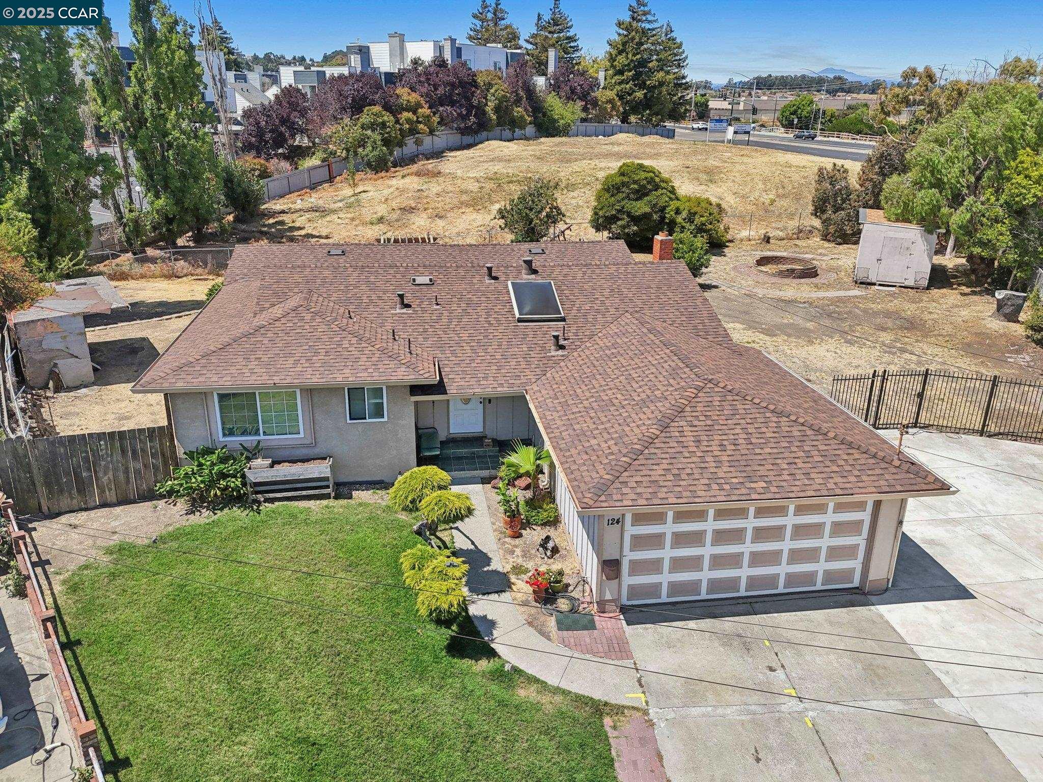 Detail Gallery Image 51 of 53 For 124 Zandra Ct, San Pablo,  CA 94806 - 5 Beds | 2 Baths