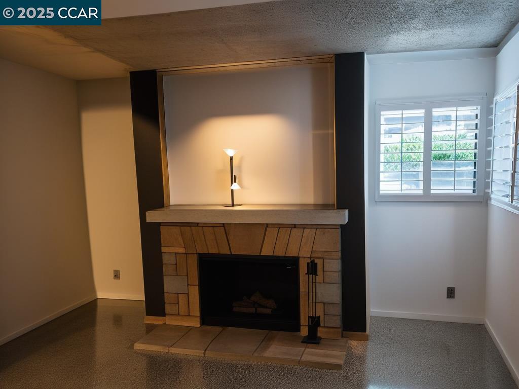 Photo #2: 41103590 Listing 