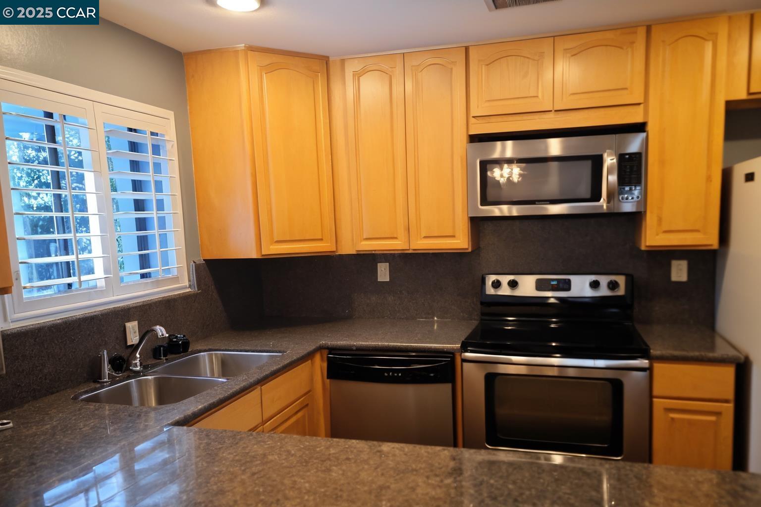 Photo #6: 41103590 Listing 