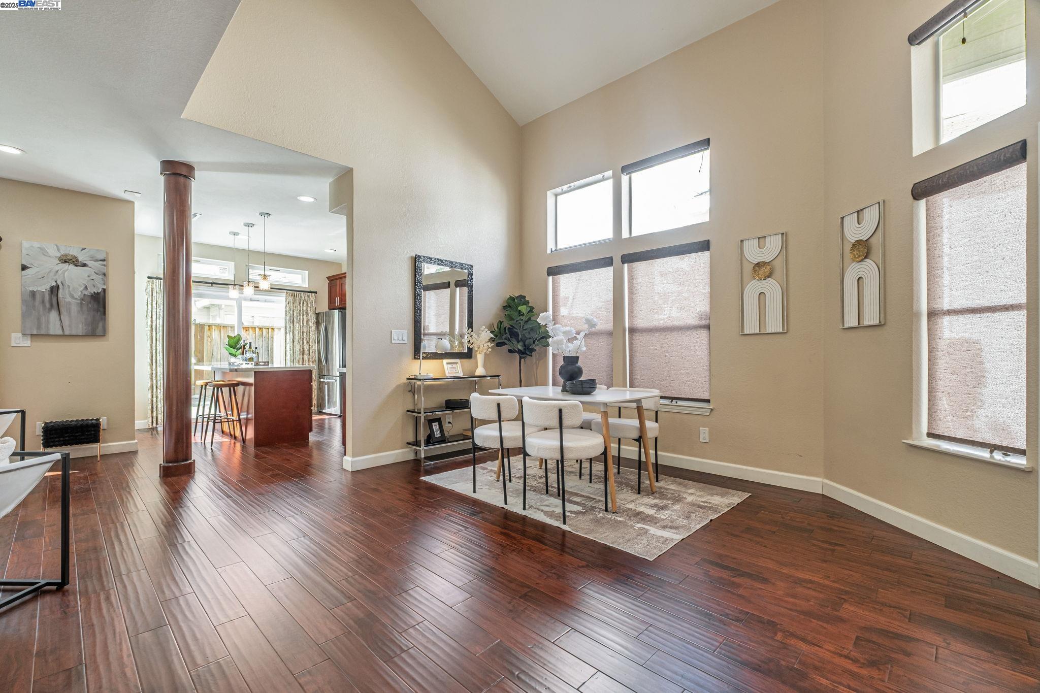 Detail Gallery Image 11 of 31 For 5406 Ontario Cmn, Fremont,  CA 94555 - 2 Beds | 2/1 Baths