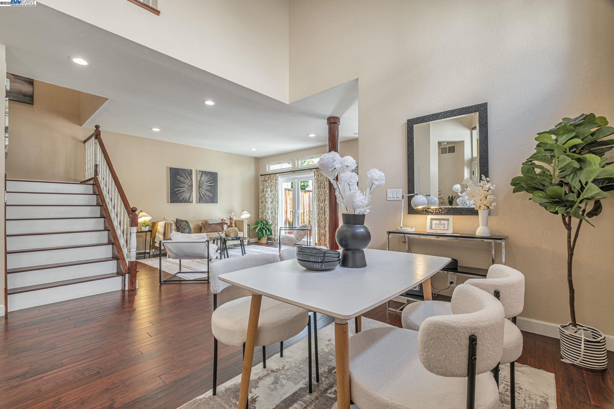Detail Gallery Image 12 of 31 For 5406 Ontario Cmn, Fremont,  CA 94555 - 2 Beds | 2/1 Baths