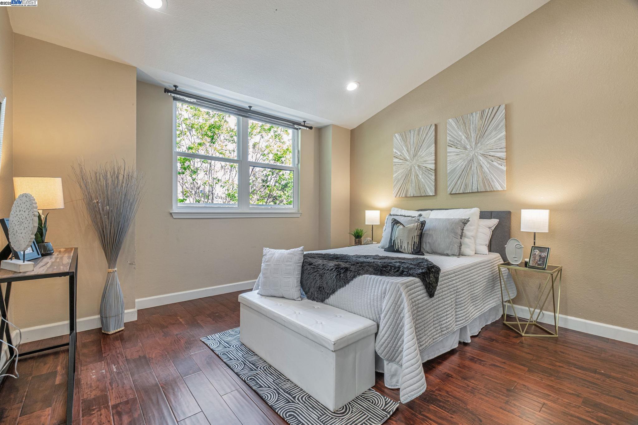 Detail Gallery Image 19 of 31 For 5406 Ontario Cmn, Fremont,  CA 94555 - 2 Beds | 2/1 Baths