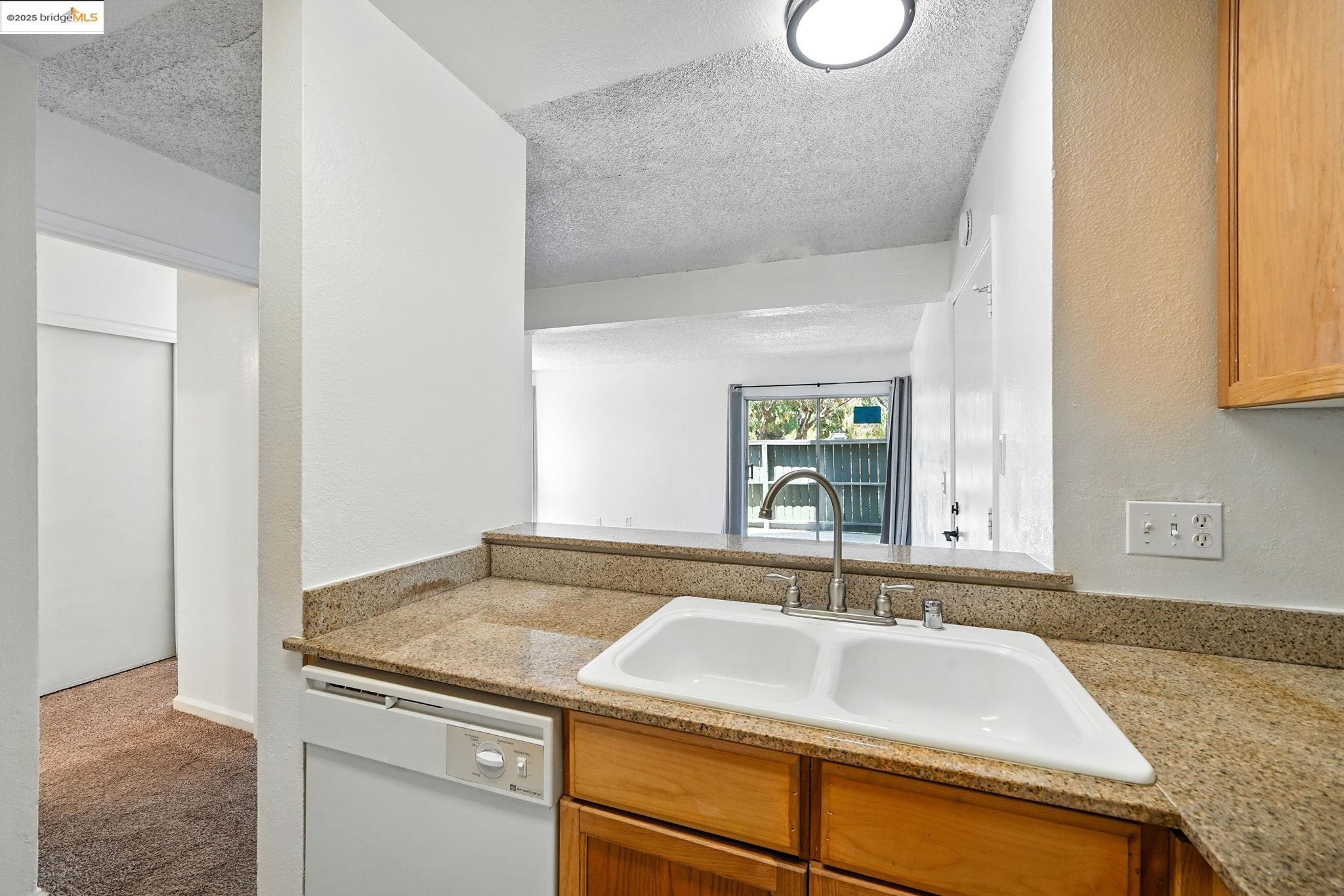 1333 Camino Alto # 136, Vallejo, California 94589, 1 Bedroom Bedrooms, 3 Rooms Rooms,1 BathroomBathrooms,Residential Lease,For Rent,1333 Camino Alto # 136,41103597
