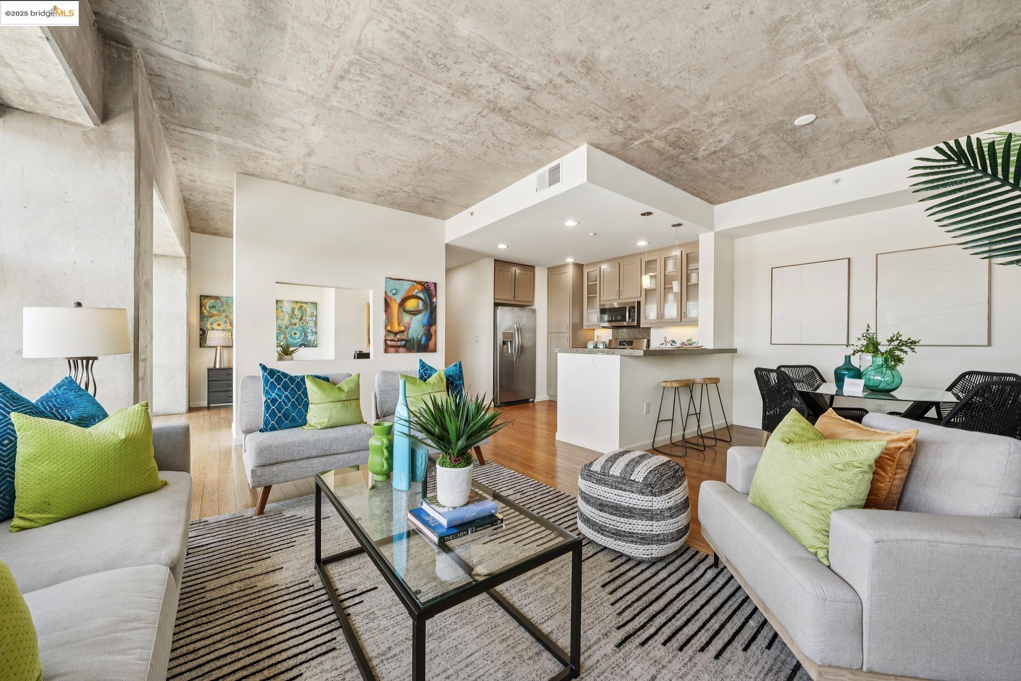 MLS: 41103598 Condo For Sale