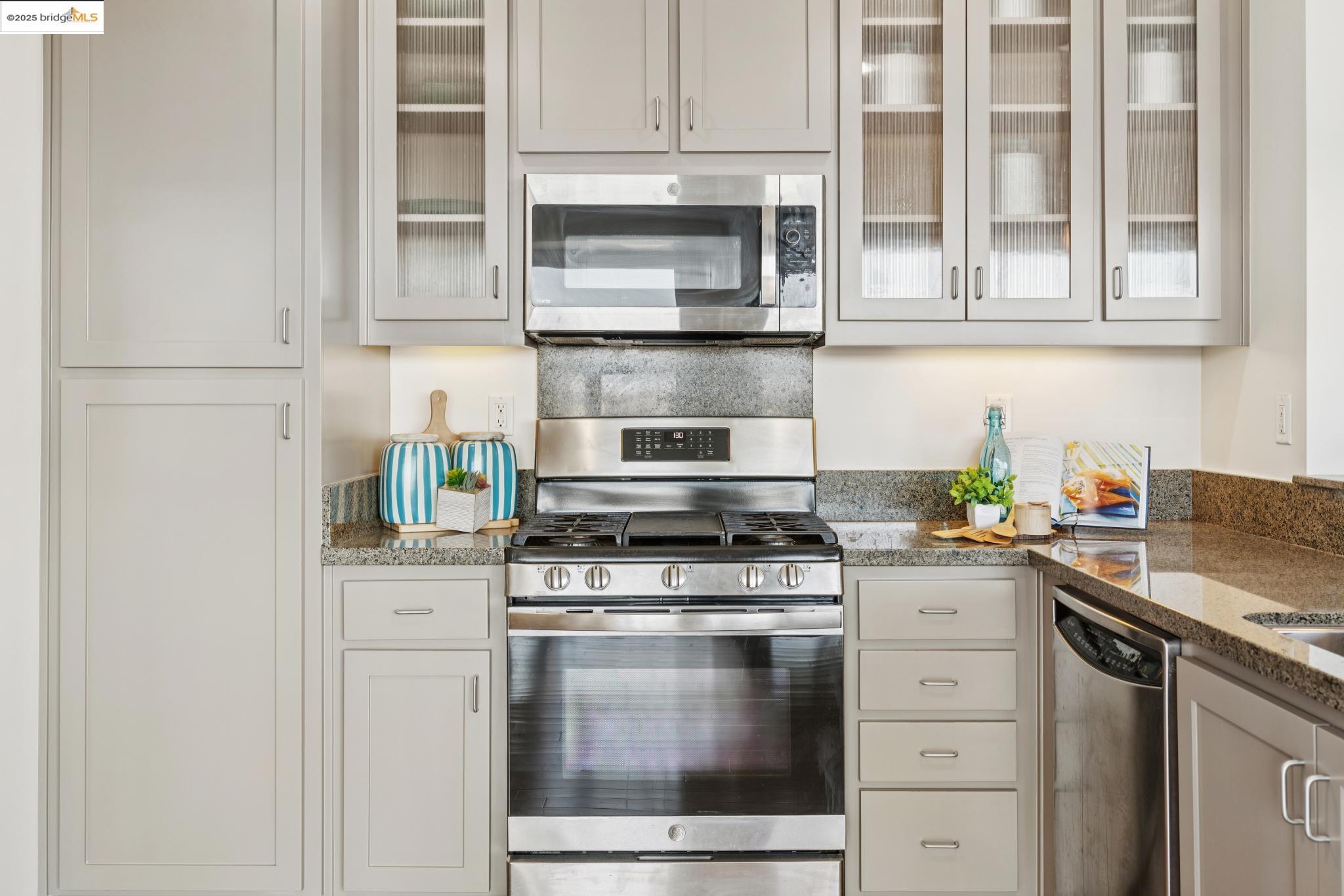 Photo #5: 41103598 Listing 