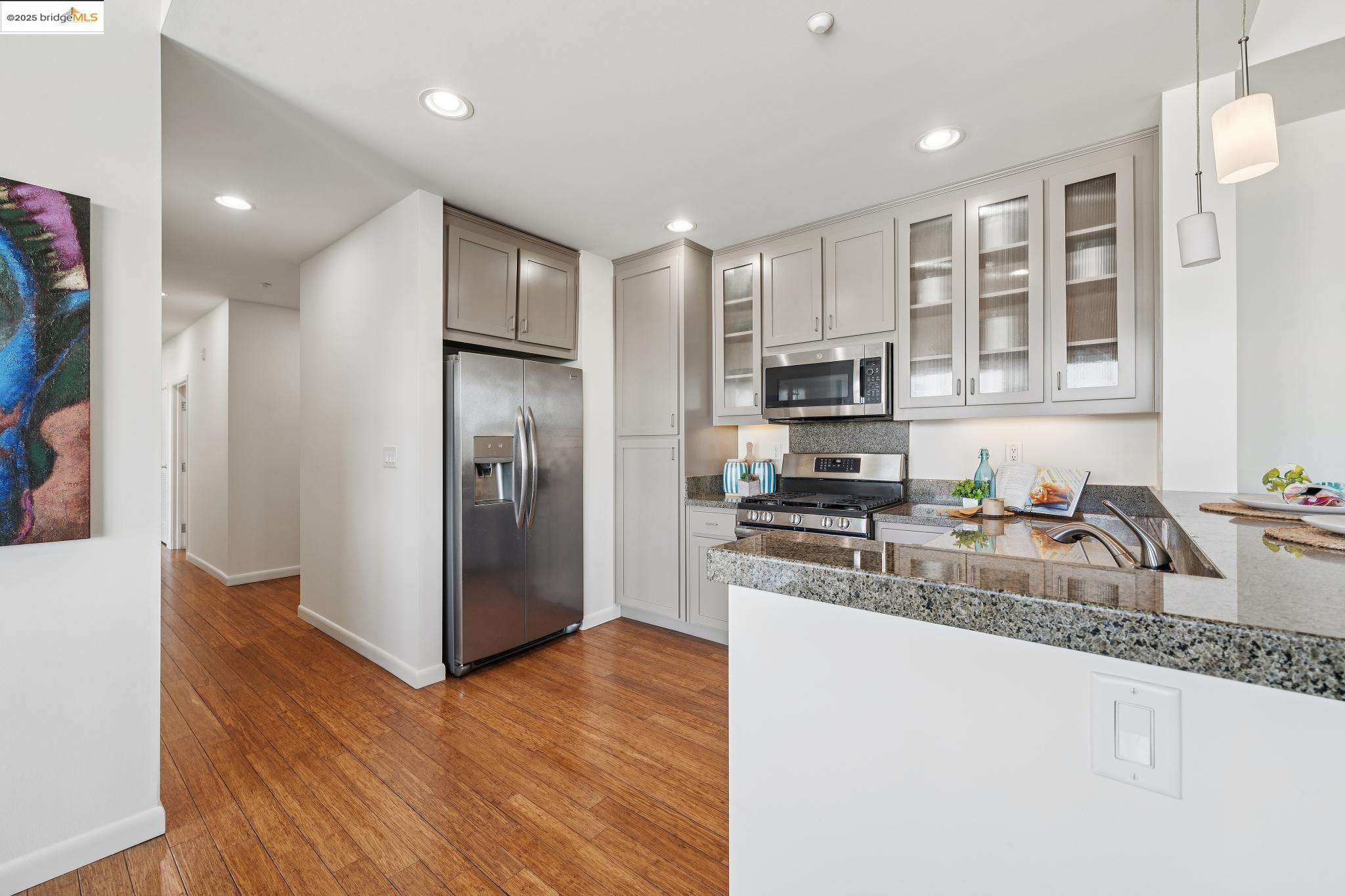 Photo #6: 41103598 Listing 