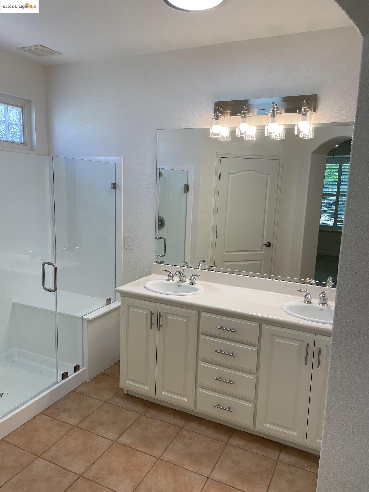 735 Stewart Way, Brentwood, California 94513, 2 Bedrooms Bedrooms, 8 Rooms Rooms,2 BathroomsBathrooms,Residential Lease,For Rent,735 Stewart Way,41103599
