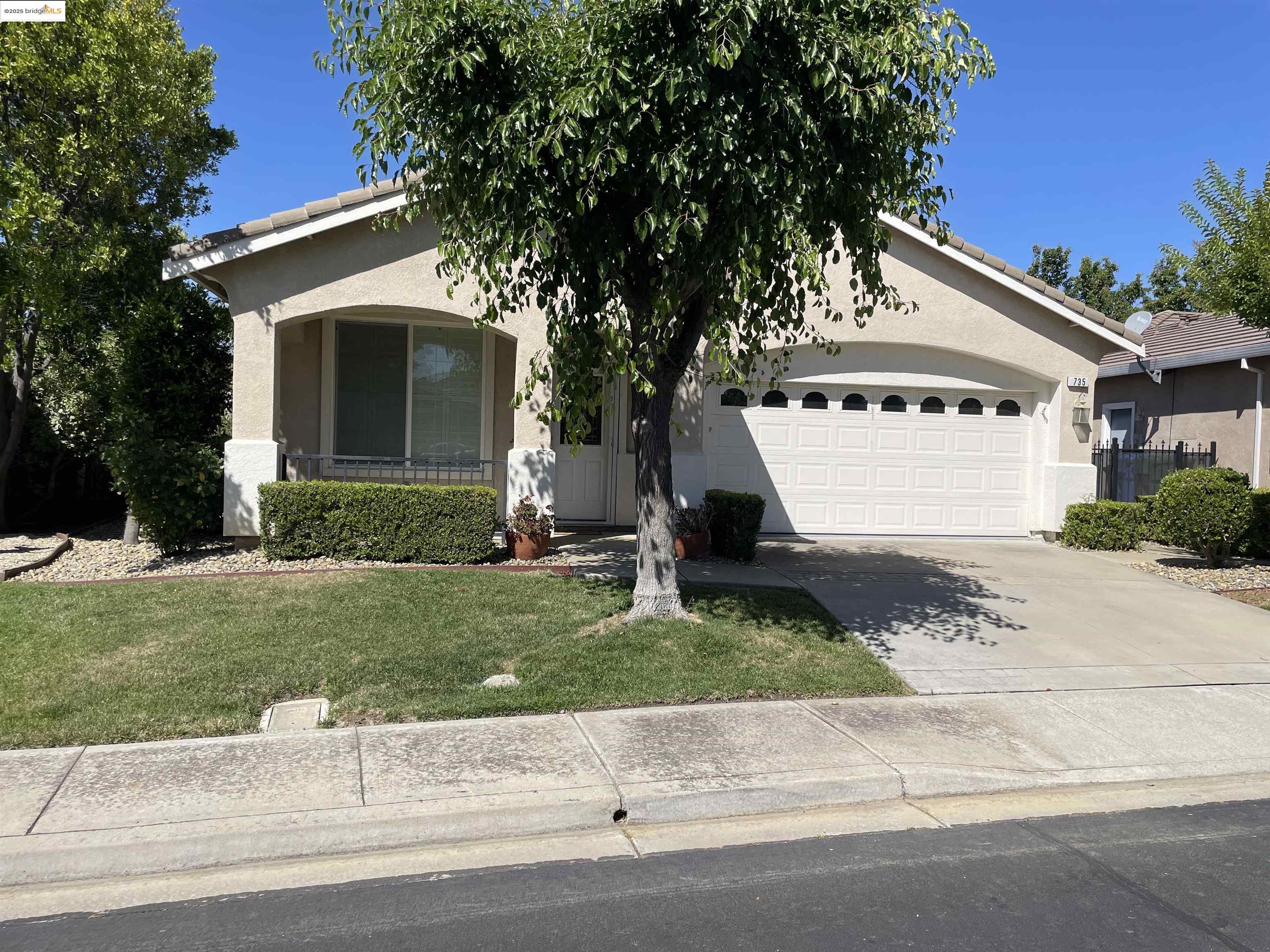 735 Stewart Way, Brentwood, California 94513, 2 Bedrooms Bedrooms, 8 Rooms Rooms,2 BathroomsBathrooms,Residential Lease,For Rent,735 Stewart Way,41103599