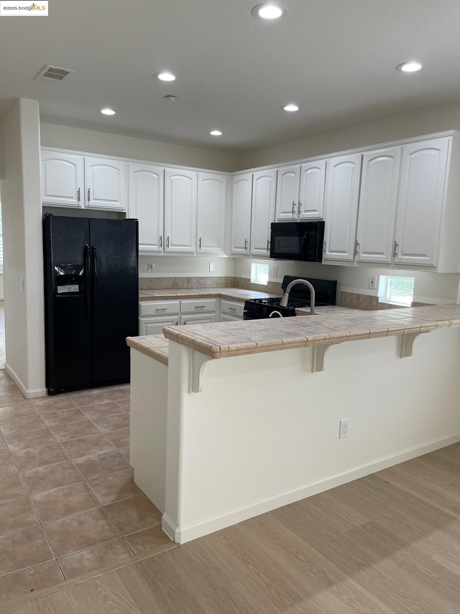 735 Stewart Way, Brentwood, California 94513, 2 Bedrooms Bedrooms, 8 Rooms Rooms,2 BathroomsBathrooms,Residential Lease,For Rent,735 Stewart Way,41103599