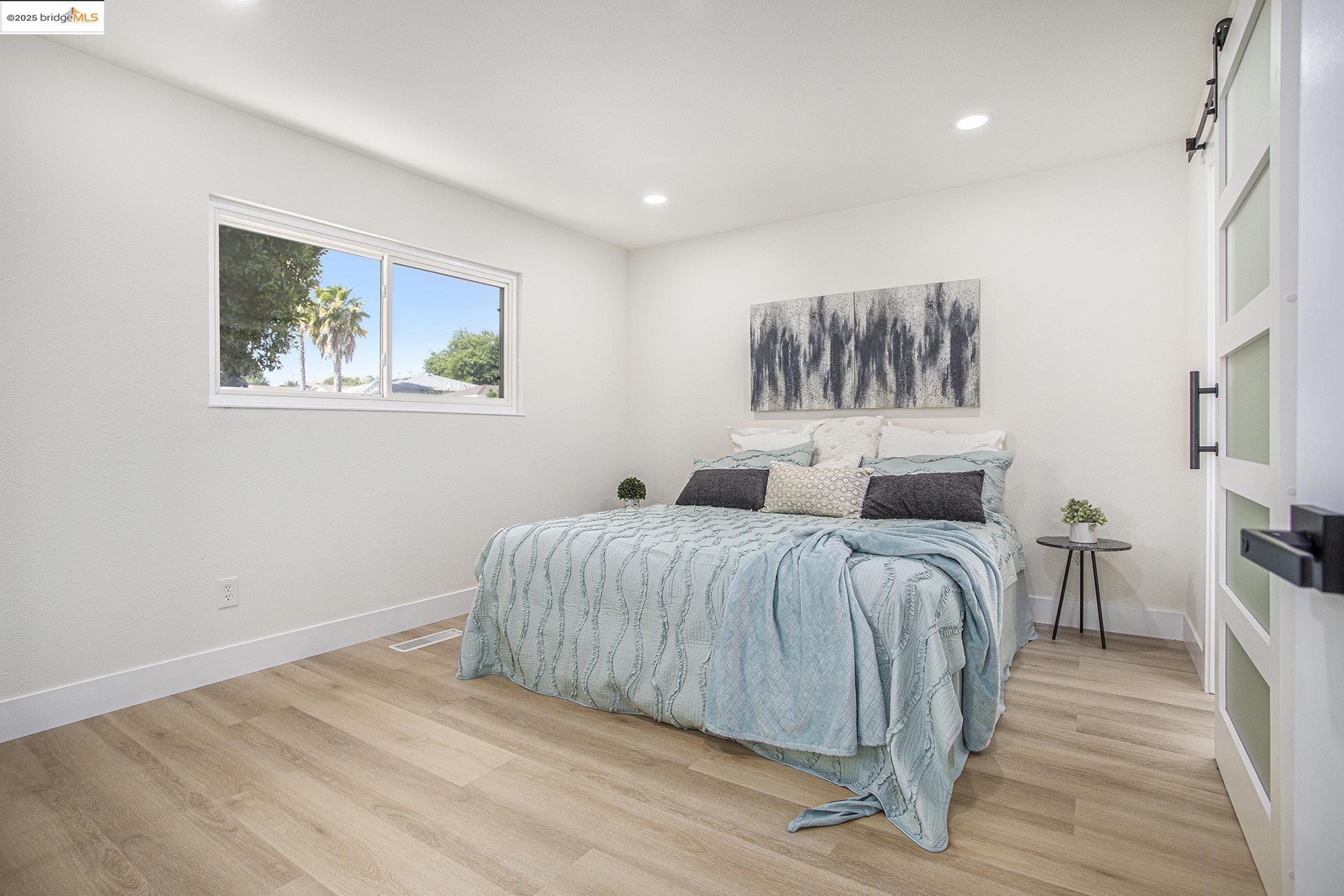 Detail Gallery Image 18 of 31 For 237 Atherton Ave, Pittsburg,  CA 94565 - 4 Beds | 2 Baths