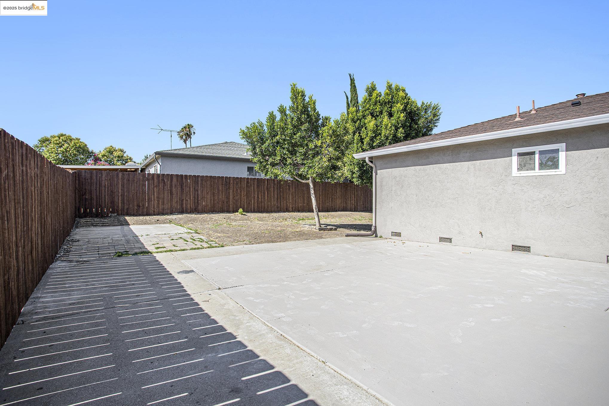 Detail Gallery Image 28 of 31 For 237 Atherton Ave, Pittsburg,  CA 94565 - 4 Beds | 2 Baths
