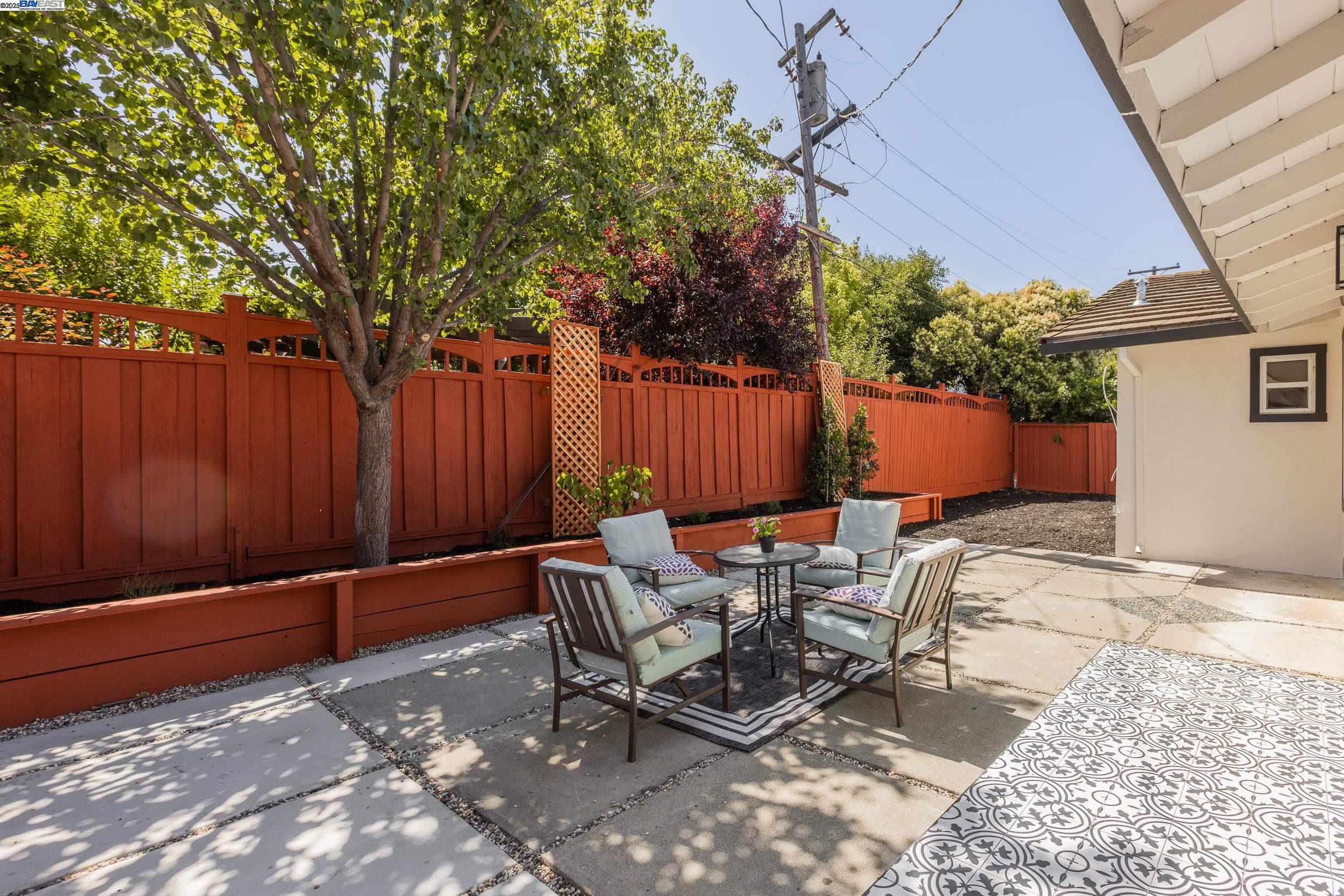 Detail Gallery Image 16 of 60 For 1330 Juliet Ct, Livermore,  CA 94550 - 4 Beds | 2 Baths