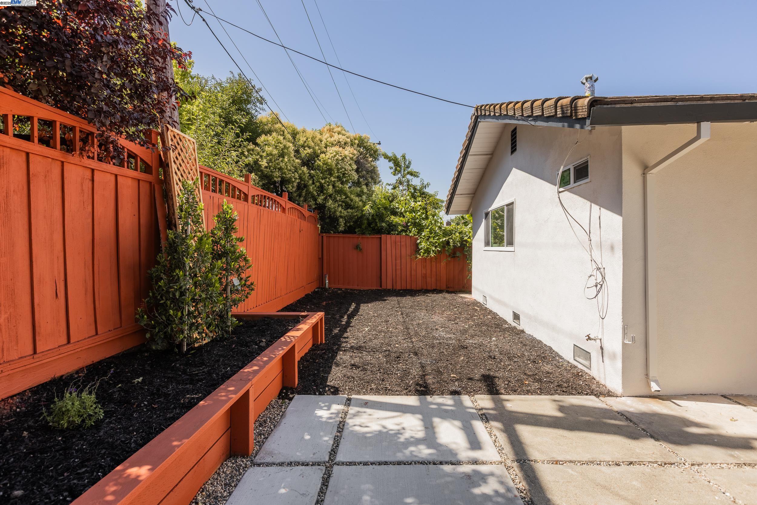 Detail Gallery Image 33 of 60 For 1330 Juliet Ct, Livermore,  CA 94550 - 4 Beds | 2 Baths