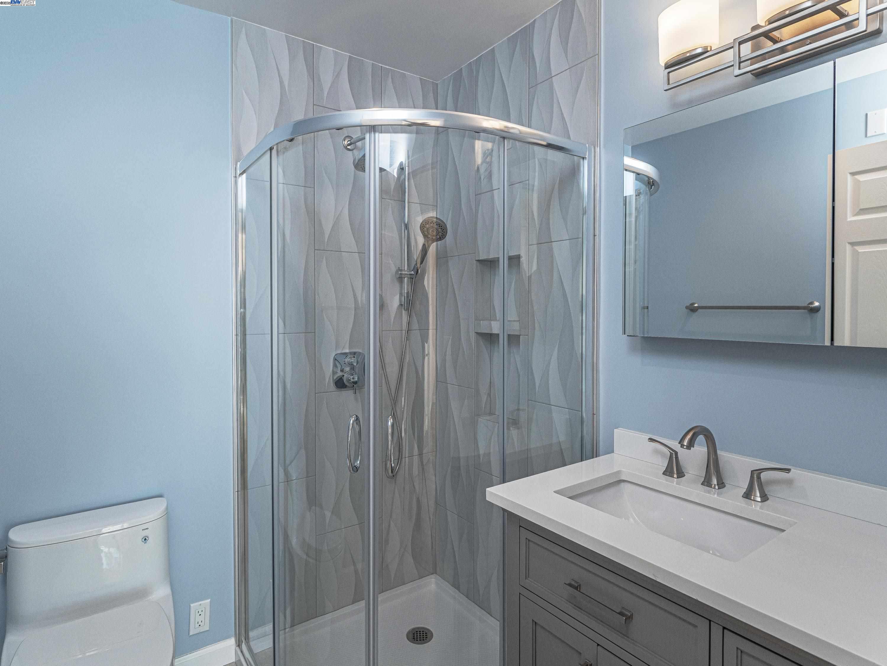 Detail Gallery Image 19 of 32 For 532 Heathcliff Dr, Pacifica,  CA 94044 - 4 Beds | 3/1 Baths