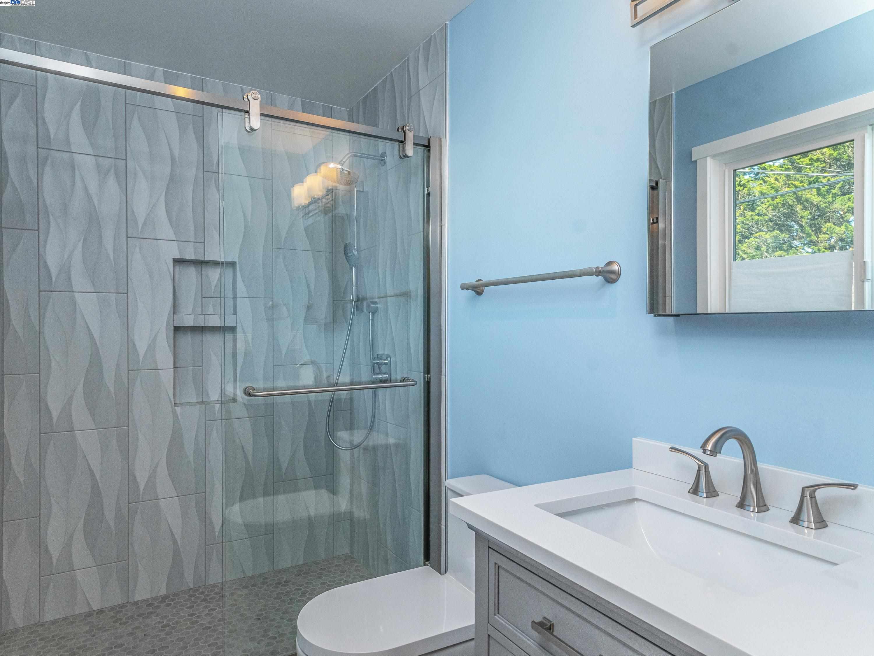 Detail Gallery Image 22 of 32 For 532 Heathcliff Dr, Pacifica,  CA 94044 - 4 Beds | 3/1 Baths