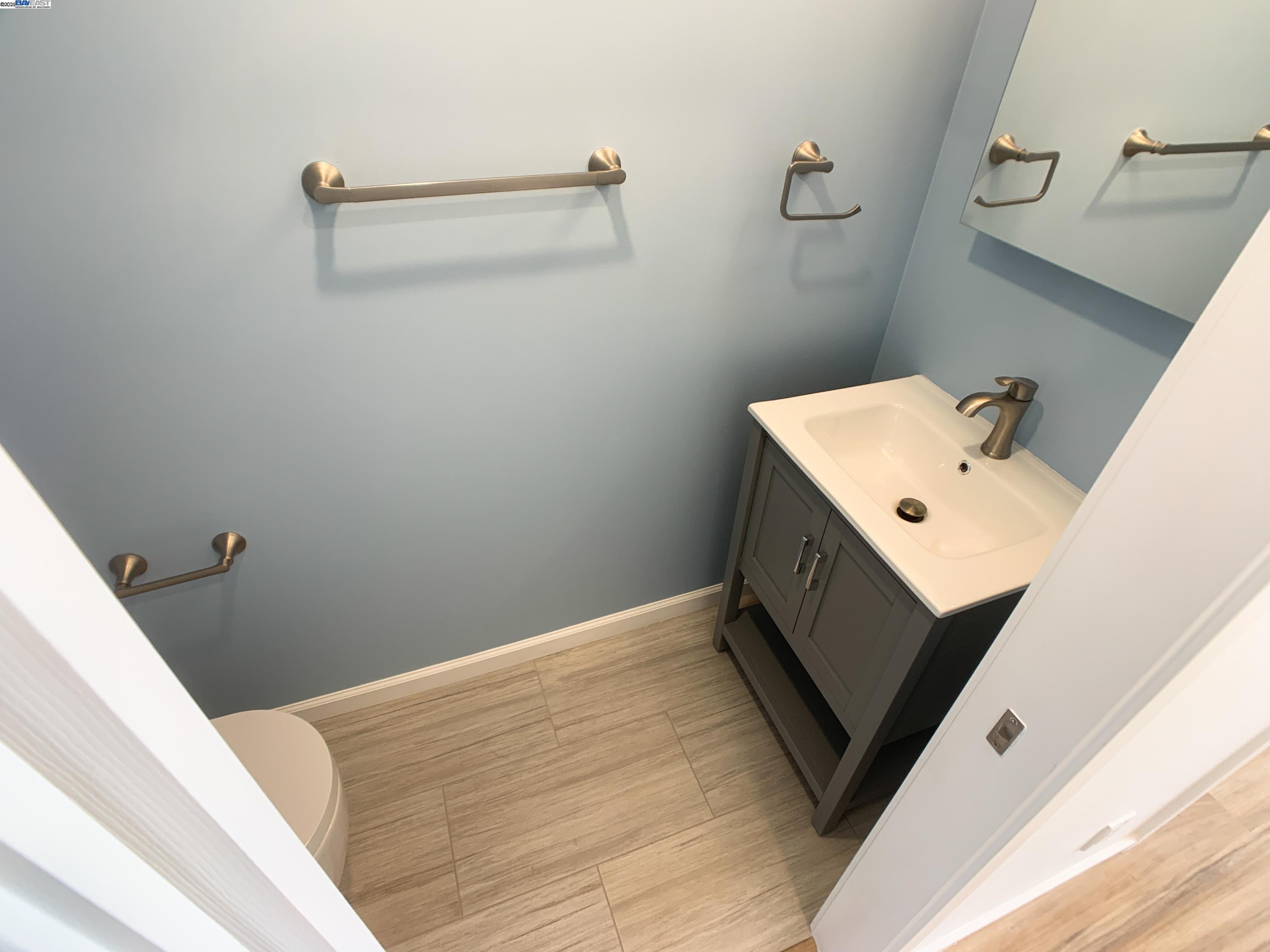 Detail Gallery Image 30 of 32 For 532 Heathcliff Dr, Pacifica,  CA 94044 - 4 Beds | 3/1 Baths