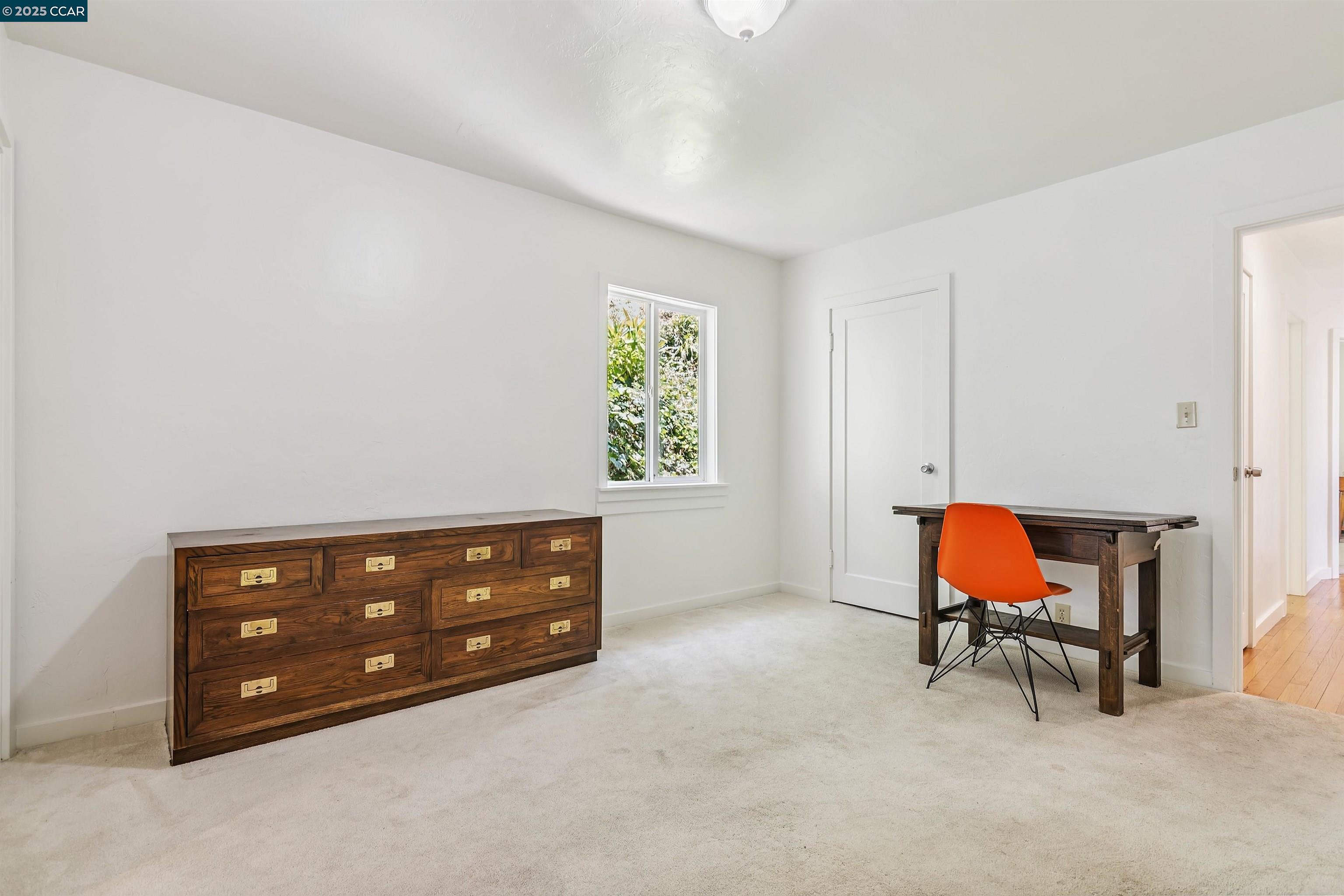 Detail Gallery Image 32 of 59 For 85 La Encinal, Orinda,  CA 94563 - 2 Beds | 1/1 Baths