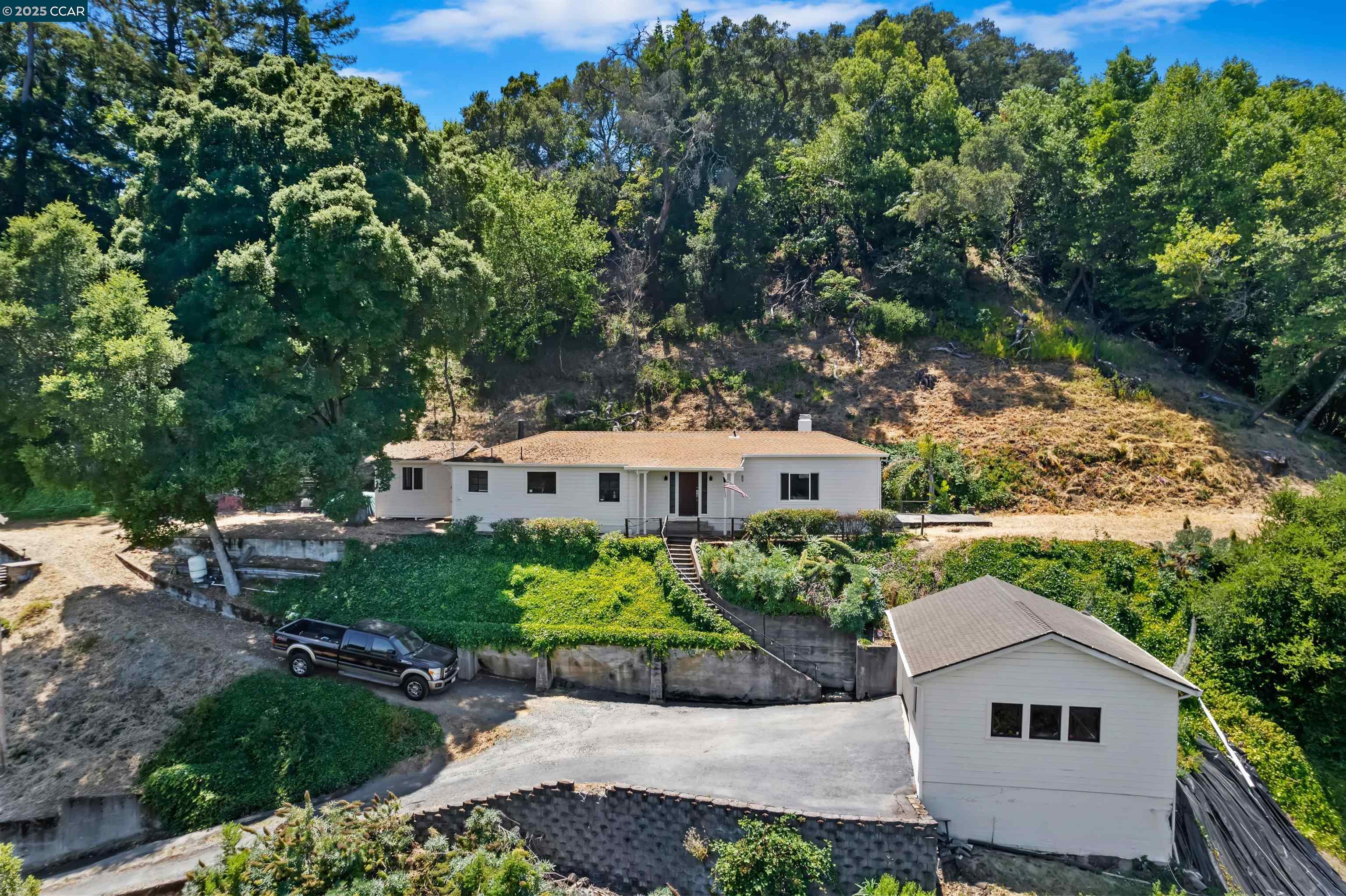 Detail Gallery Image 42 of 59 For 85 La Encinal, Orinda,  CA 94563 - 2 Beds | 1/1 Baths