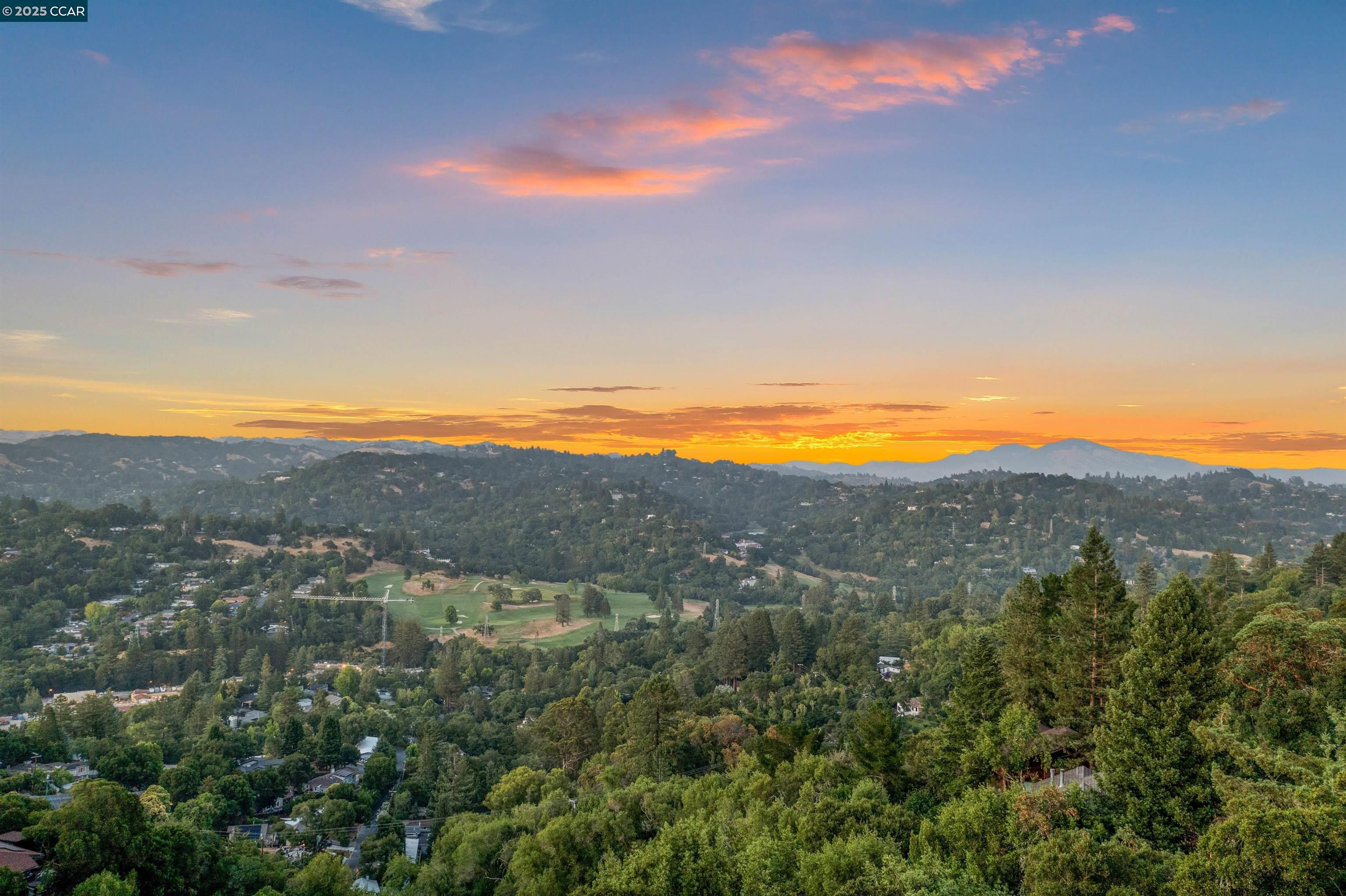 Detail Gallery Image 54 of 59 For 85 La Encinal, Orinda,  CA 94563 - 2 Beds | 1/1 Baths