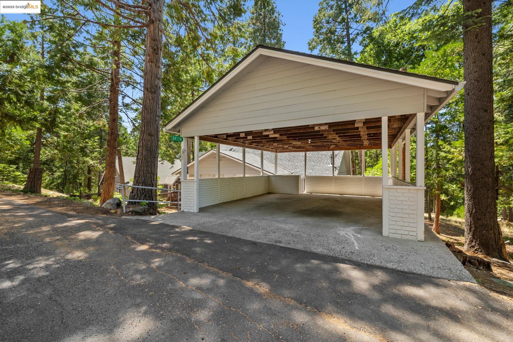 Detail Gallery Image 2 of 36 For 24174 Lama Rd Hisum, Mi Wuk Village,  CA 95346 - 4 Beds | 2 Baths