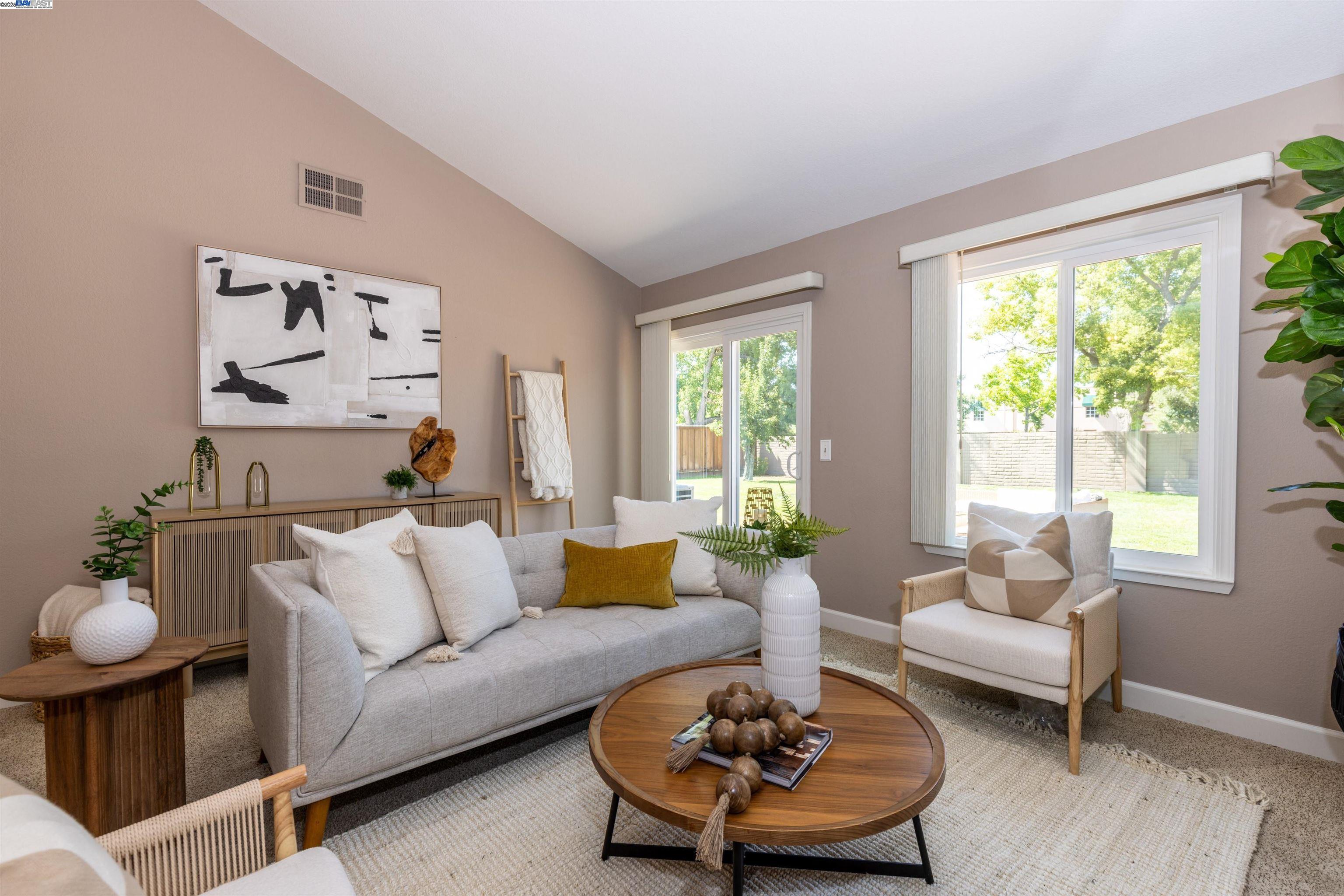 Detail Gallery Image 13 of 46 For 168 Tamalpais Ave, Livermore,  CA 94551 - 3 Beds | 2 Baths