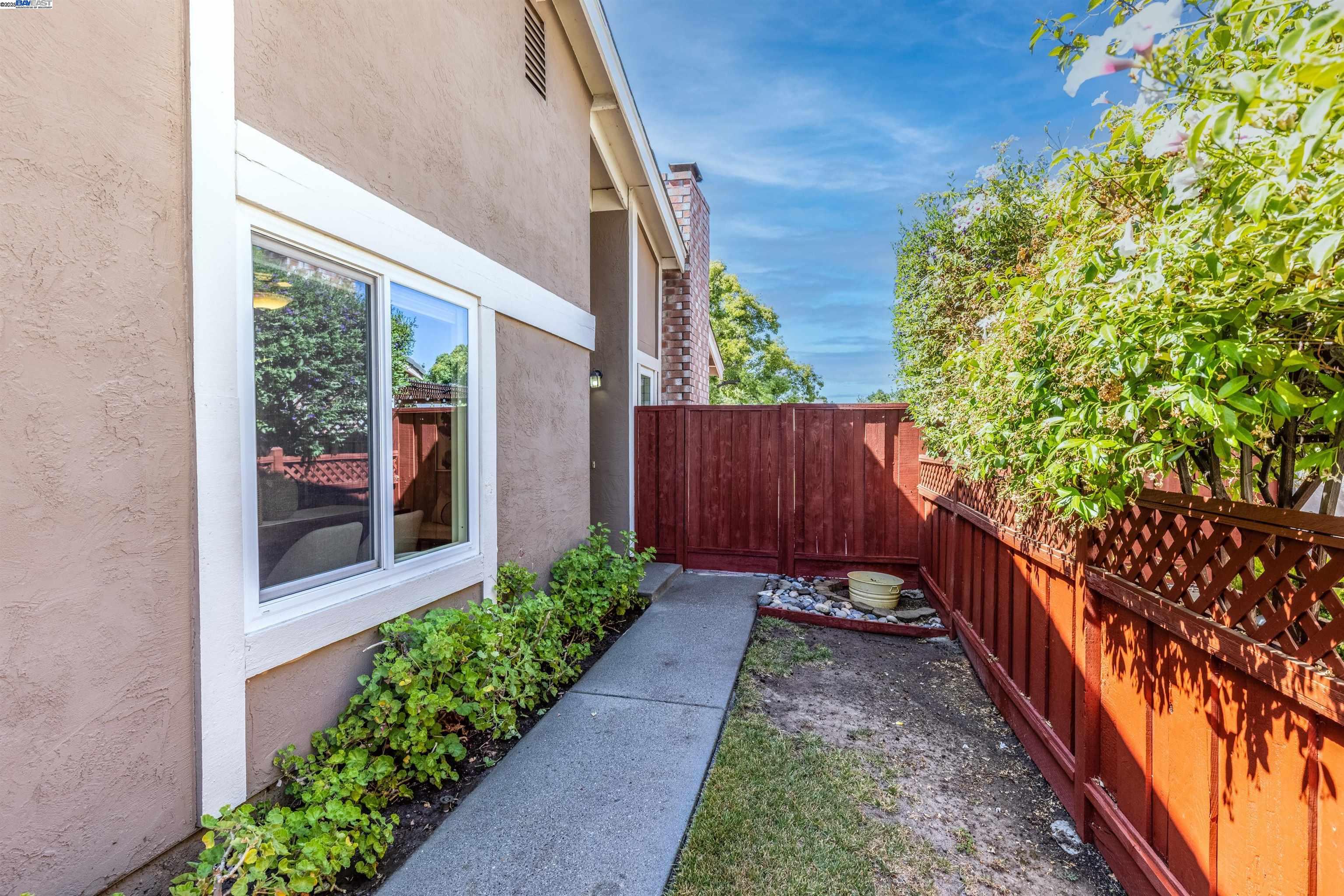 Detail Gallery Image 34 of 46 For 168 Tamalpais Ave, Livermore,  CA 94551 - 3 Beds | 2 Baths