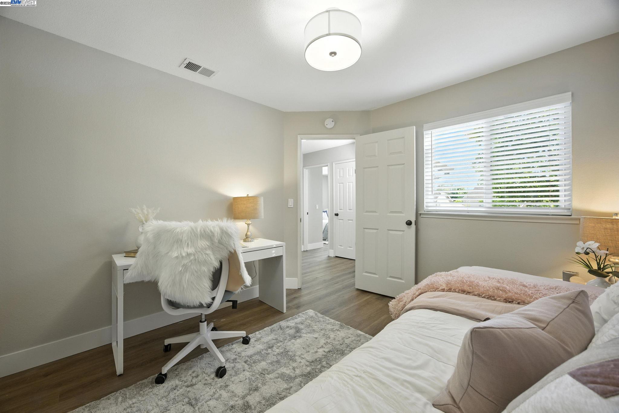 Detail Gallery Image 24 of 40 For 3841 Kamp Dr, Pleasanton,  CA 94588 - 4 Beds | 3 Baths