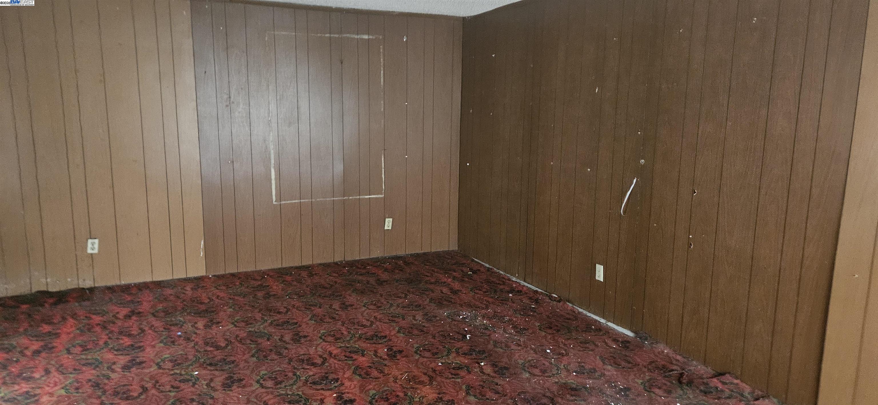 Detail Gallery Image 7 of 14 For 80th Ave, Oakland,  CA 94621 - 3 Beds | 2/1 Baths
