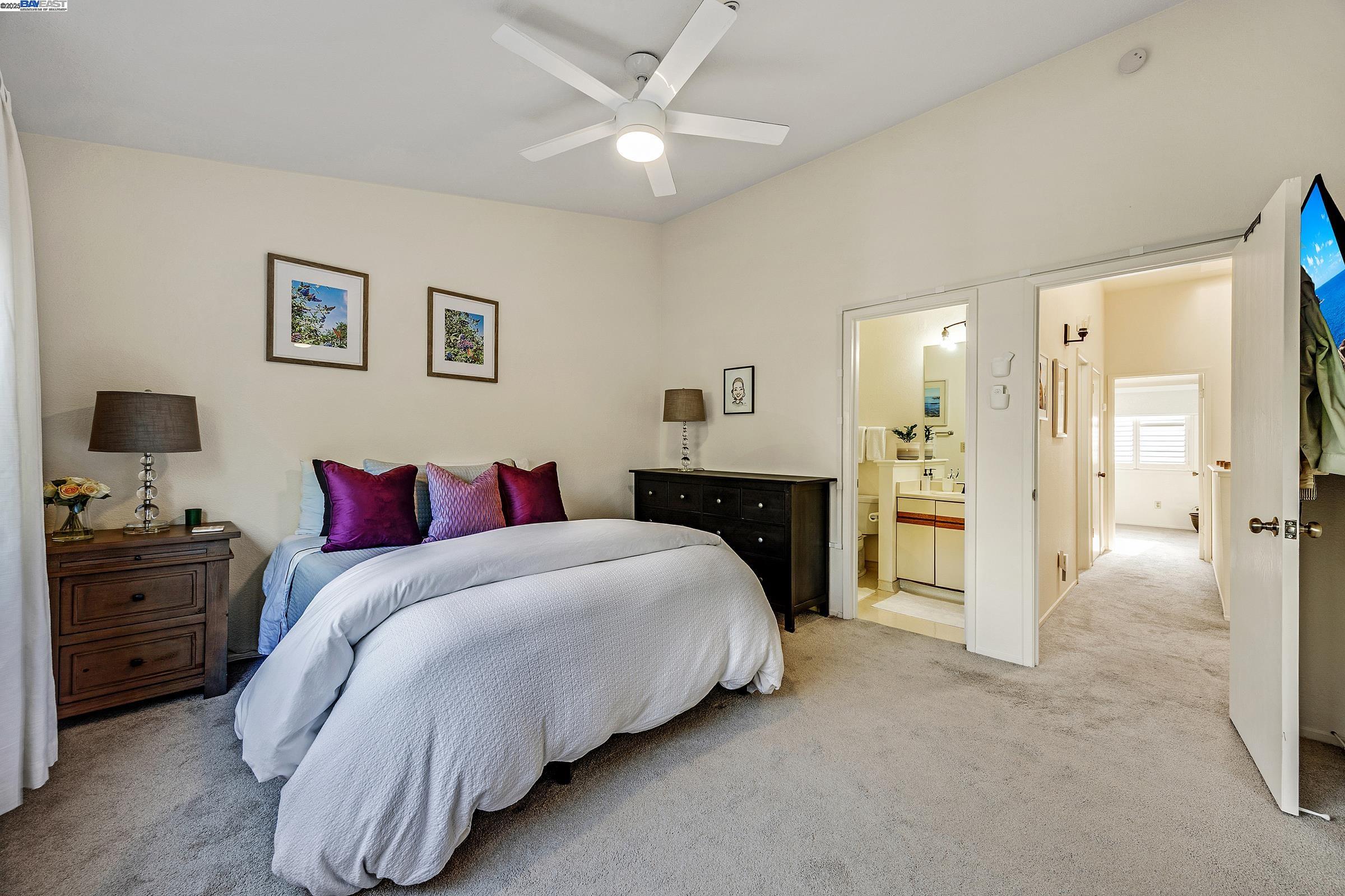 Detail Gallery Image 16 of 30 For 2719 Oak Rd #J,  Walnut Creek,  CA 94597 - 2 Beds | 2 Baths