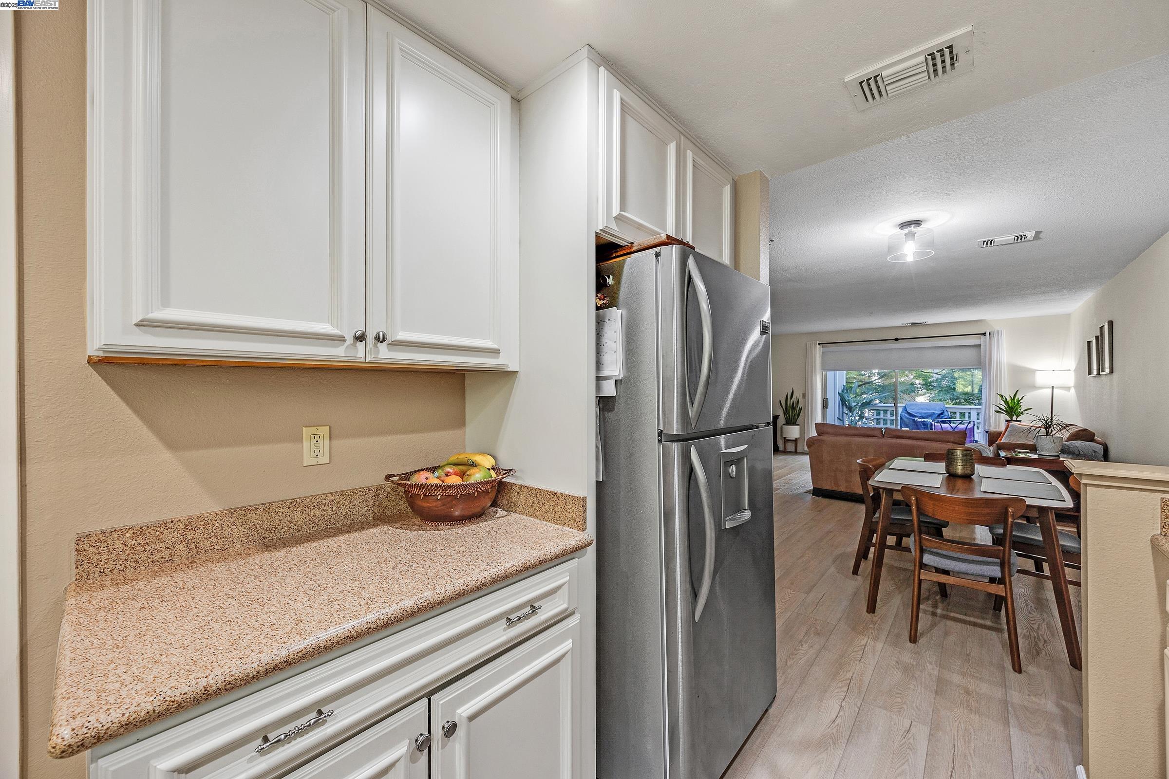 Photo #10: 41103612 Listing: Photo #10