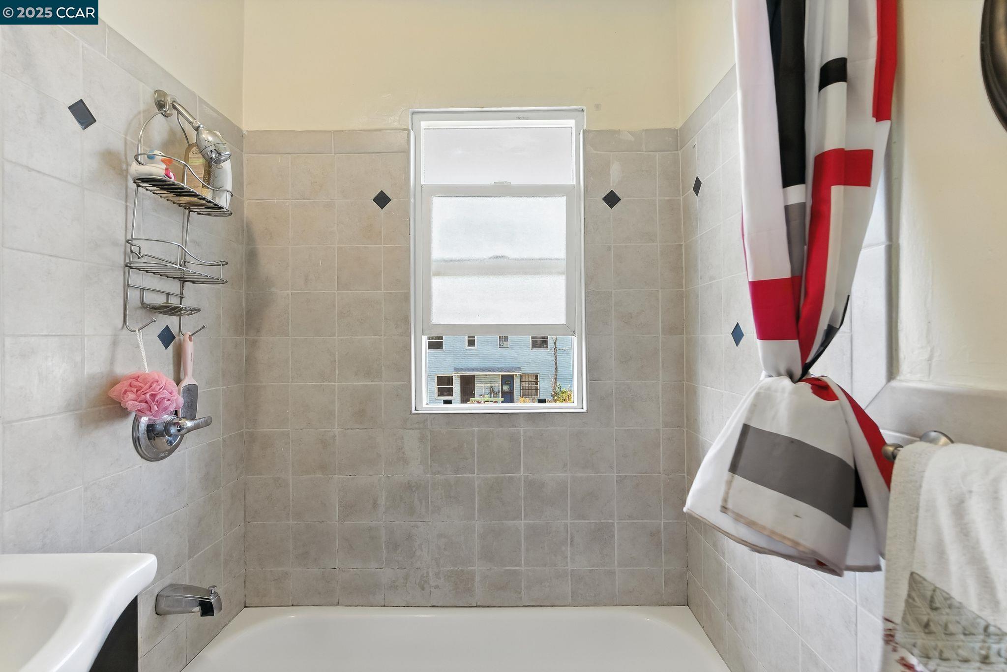 Photo #14: 41103614 Listing: Photo #14