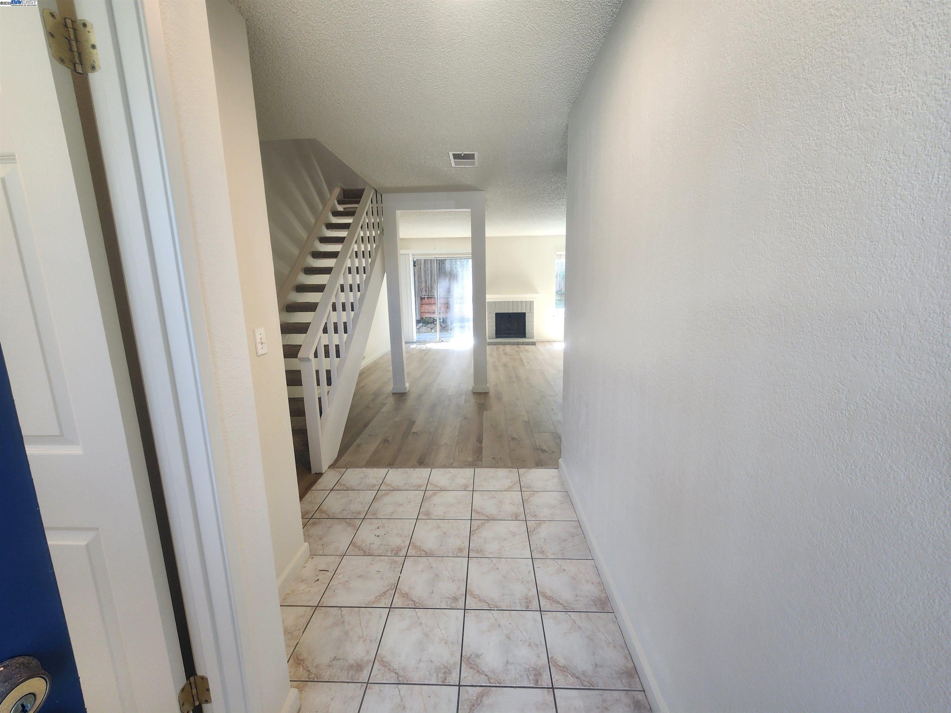 7536 Silvertree Ln, Dublin, California 94568, 2 Bedrooms Bedrooms, ,1 BathroomBathrooms,Residential Lease,For Rent,7536 Silvertree Ln,41103615
