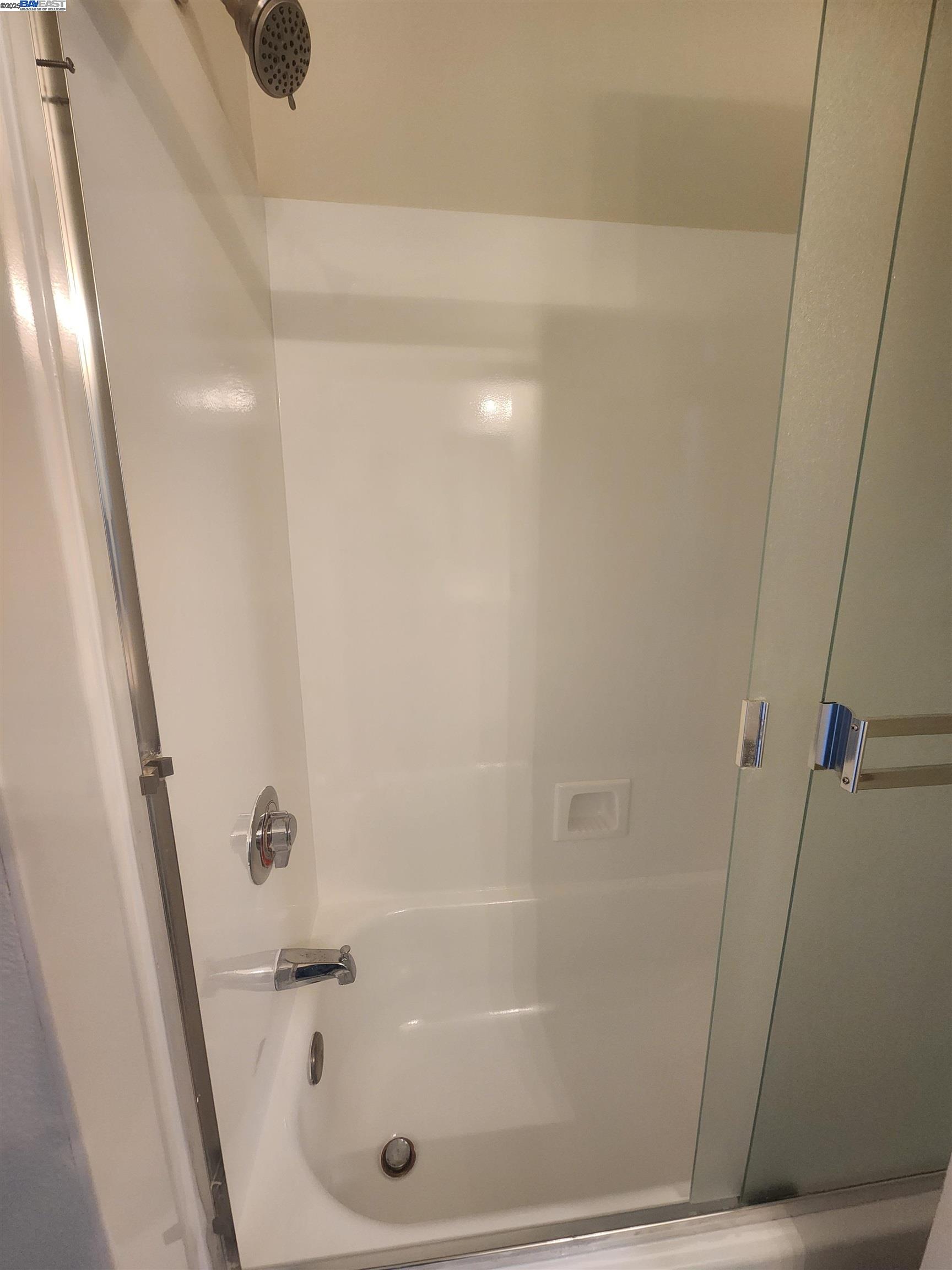7536 Silvertree Ln, Dublin, California 94568, 2 Bedrooms Bedrooms, ,1 BathroomBathrooms,Residential Lease,For Rent,7536 Silvertree Ln,41103615