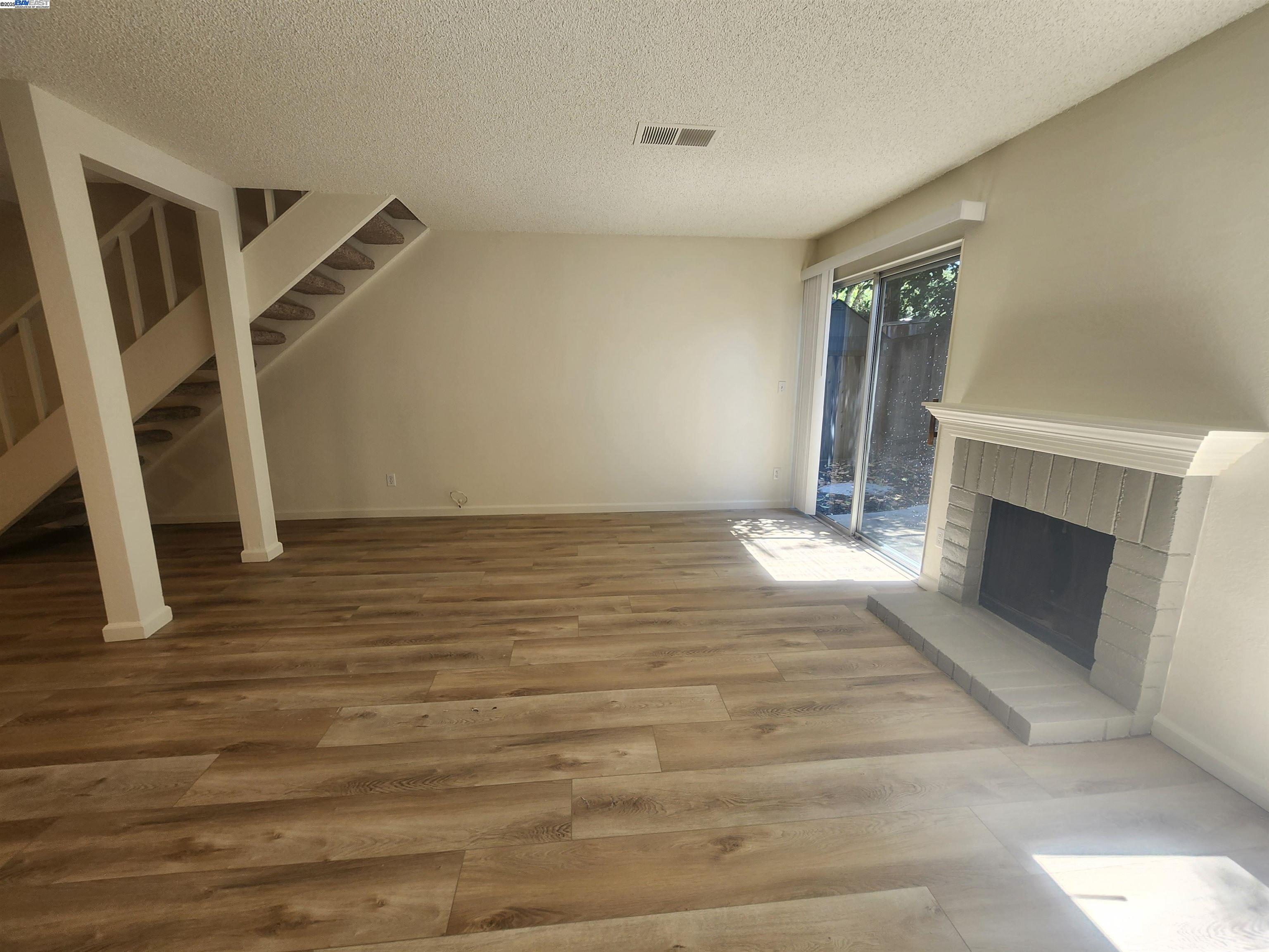 7536 Silvertree Ln, Dublin, California 94568, 2 Bedrooms Bedrooms, ,1 BathroomBathrooms,Residential Lease,For Rent,7536 Silvertree Ln,41103615