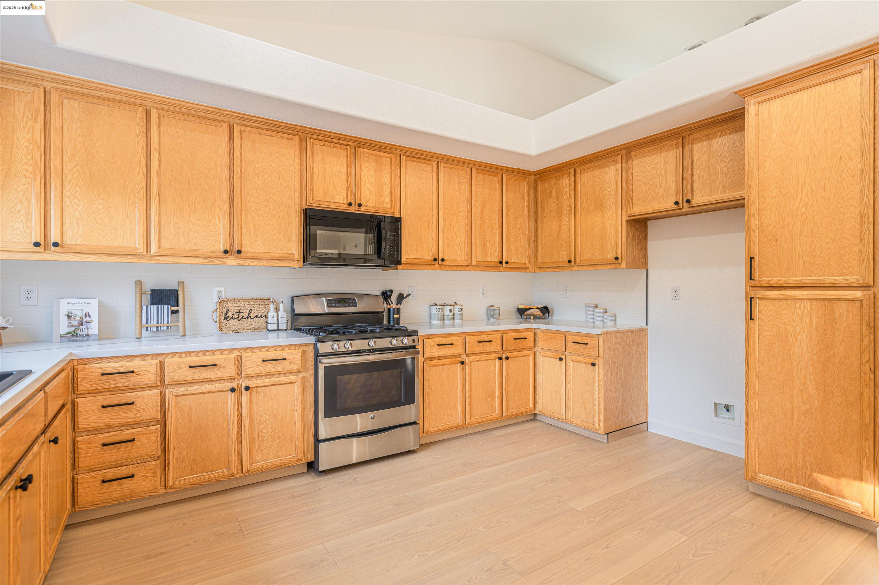 Detail Gallery Image 14 of 31 For 5425 Spur St, Riverbank,  CA 95367-9440 - 4 Beds | 3 Baths