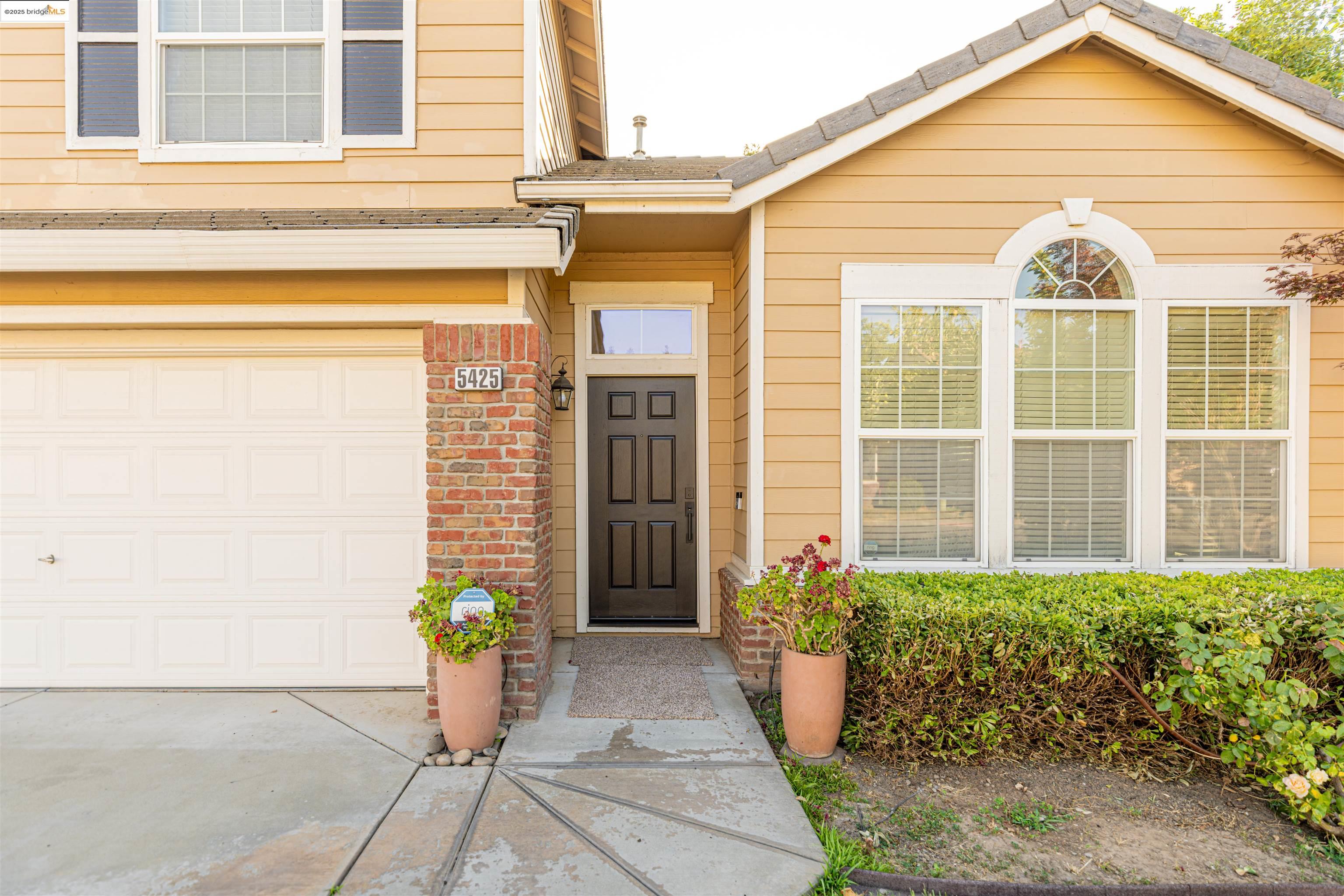 Detail Gallery Image 4 of 31 For 5425 Spur St, Riverbank,  CA 95367-9440 - 4 Beds | 3 Baths